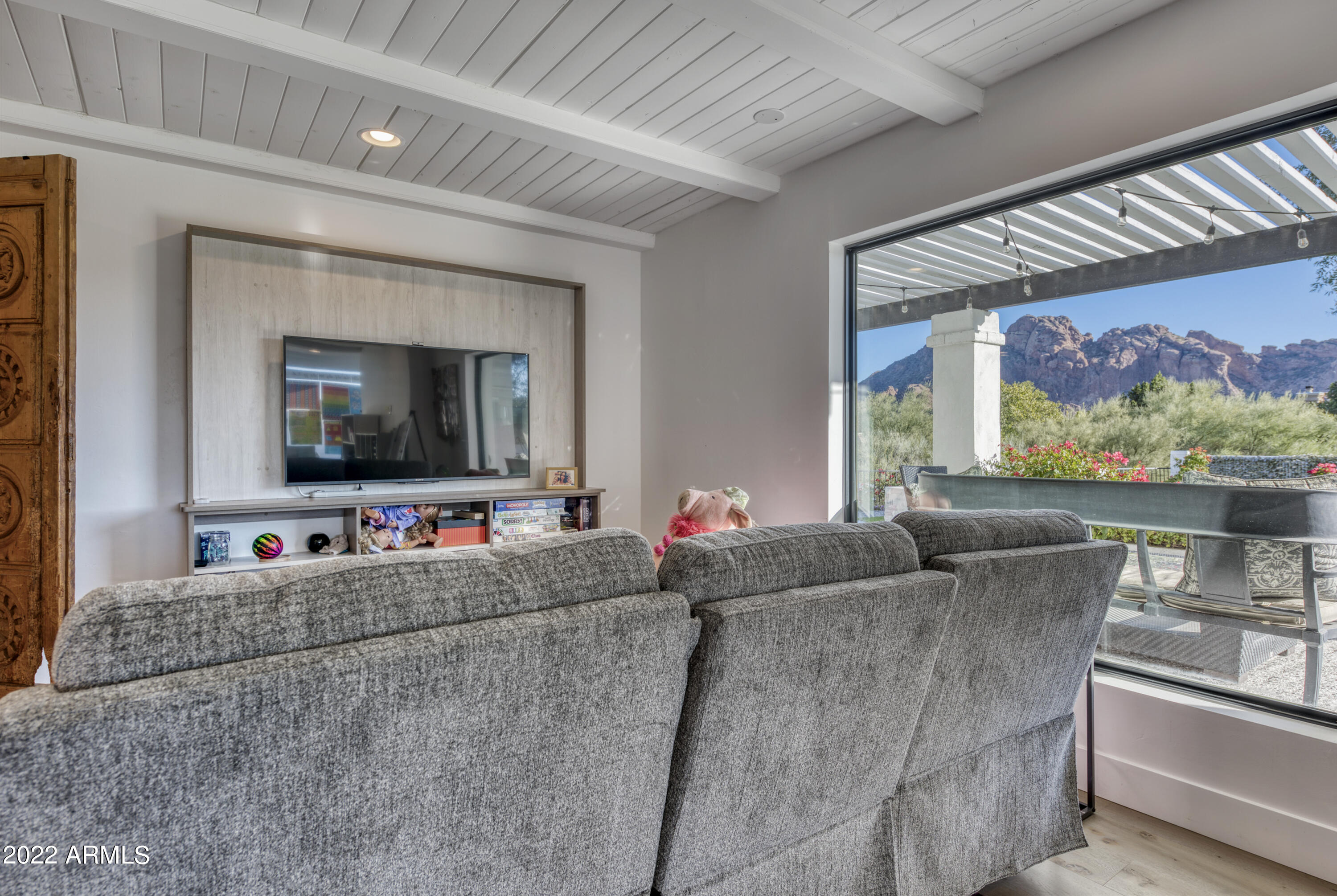 PEBBLE RIDGE - Residential
