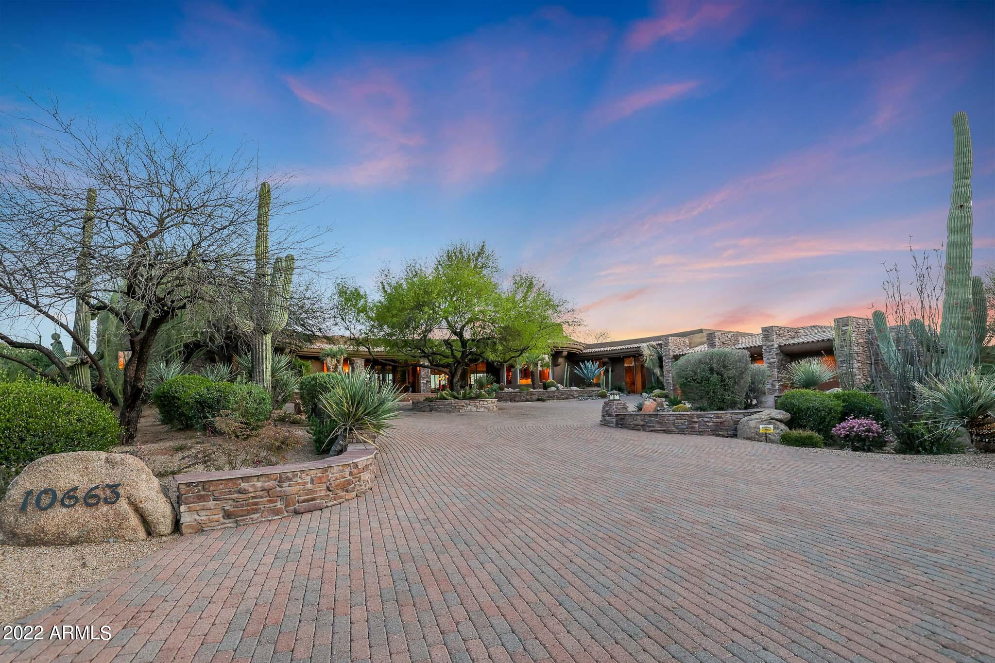 PINNACLE CANYON AT TROON NORTH - Residential
