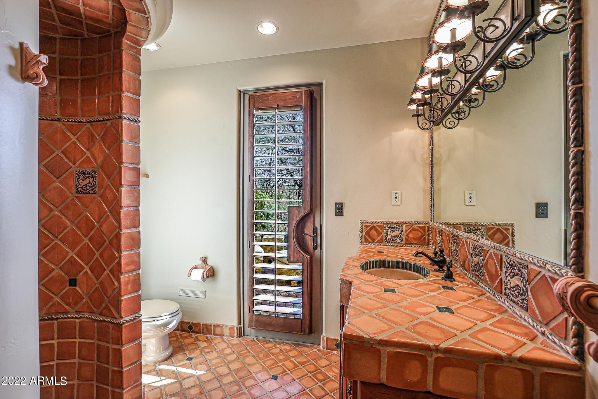 PINNACLE CANYON AT TROON NORTH - Residential