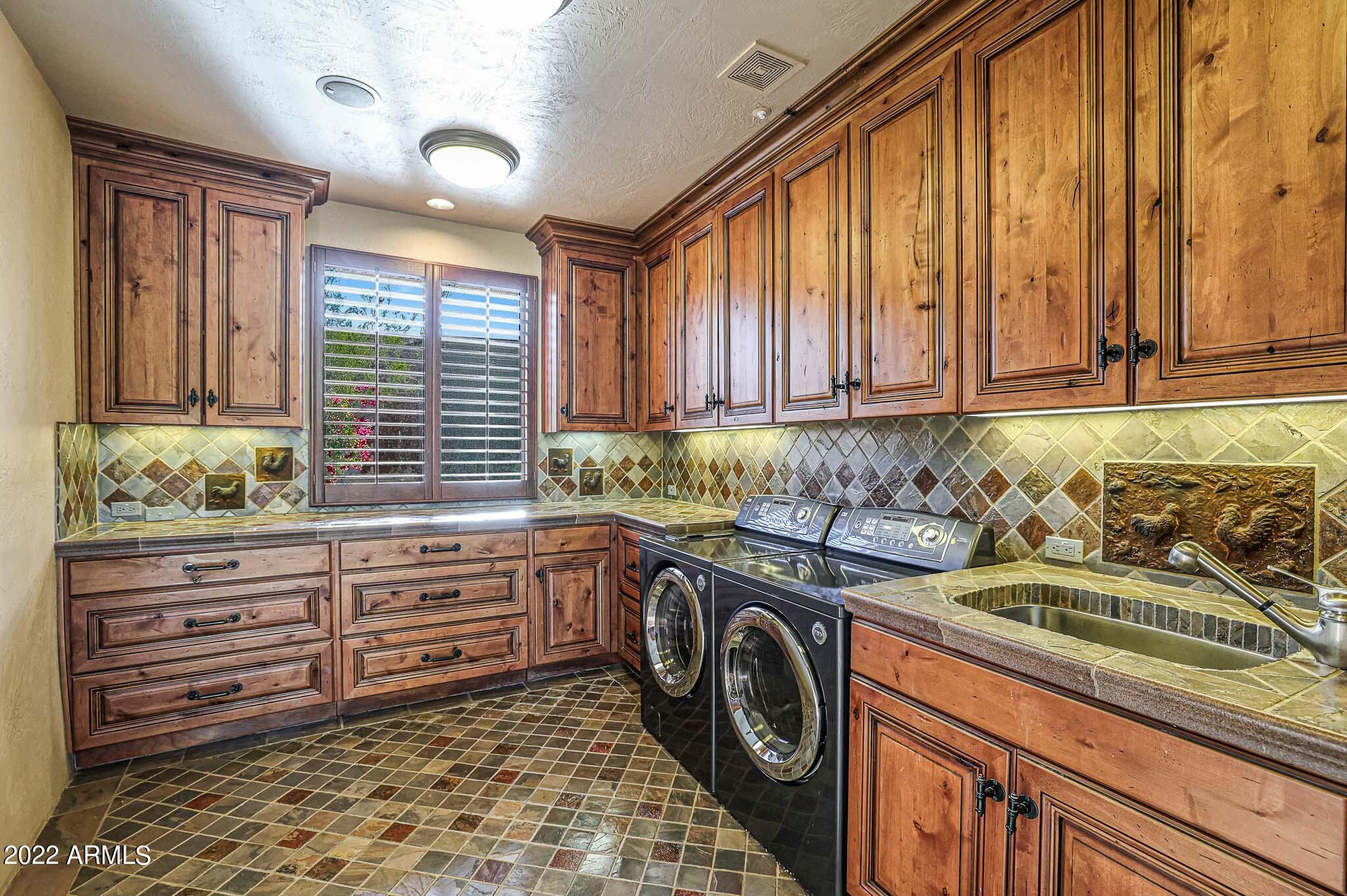 PINNACLE CANYON AT TROON NORTH - Residential