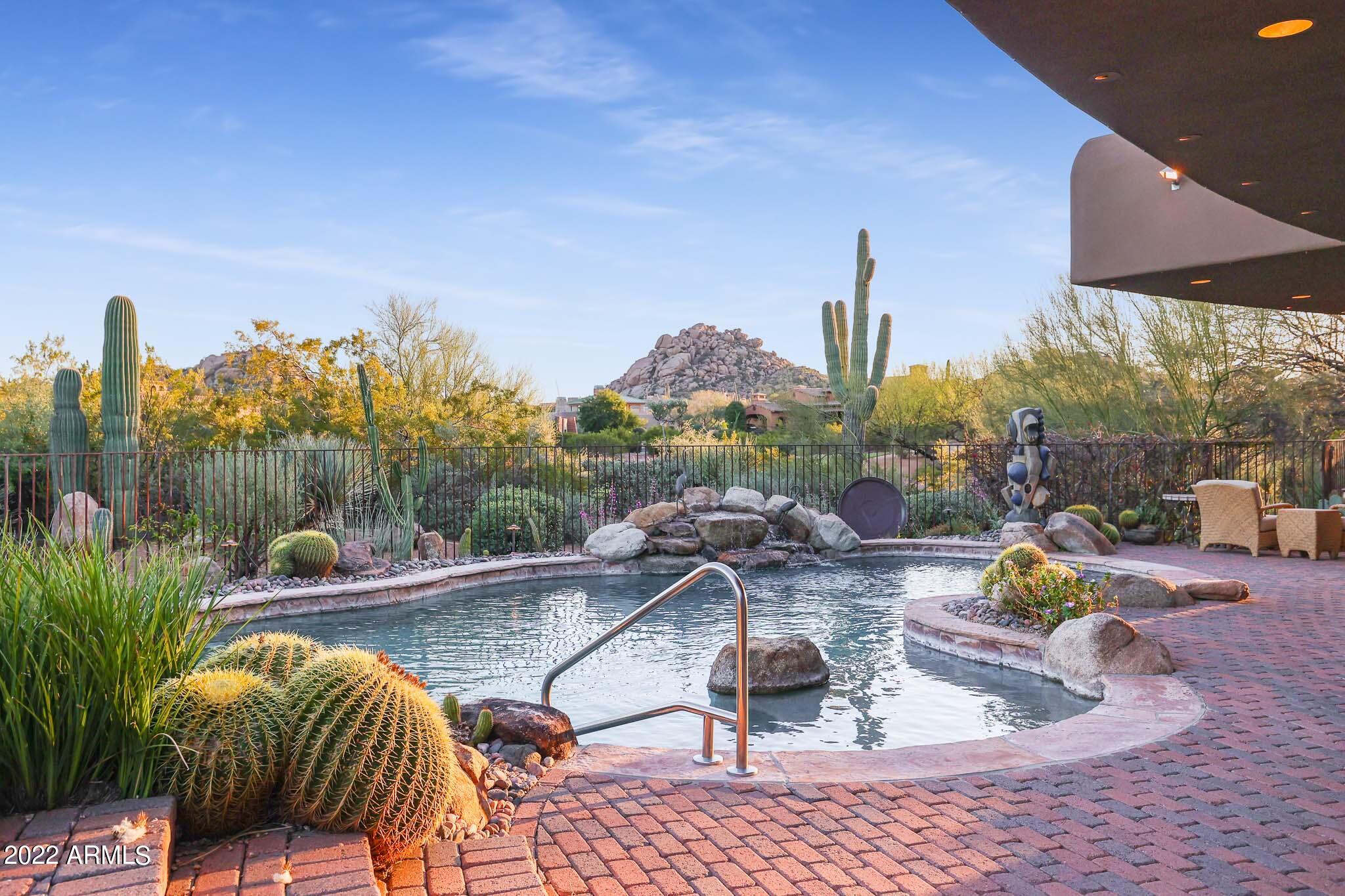 PINNACLE CANYON AT TROON NORTH - Residential