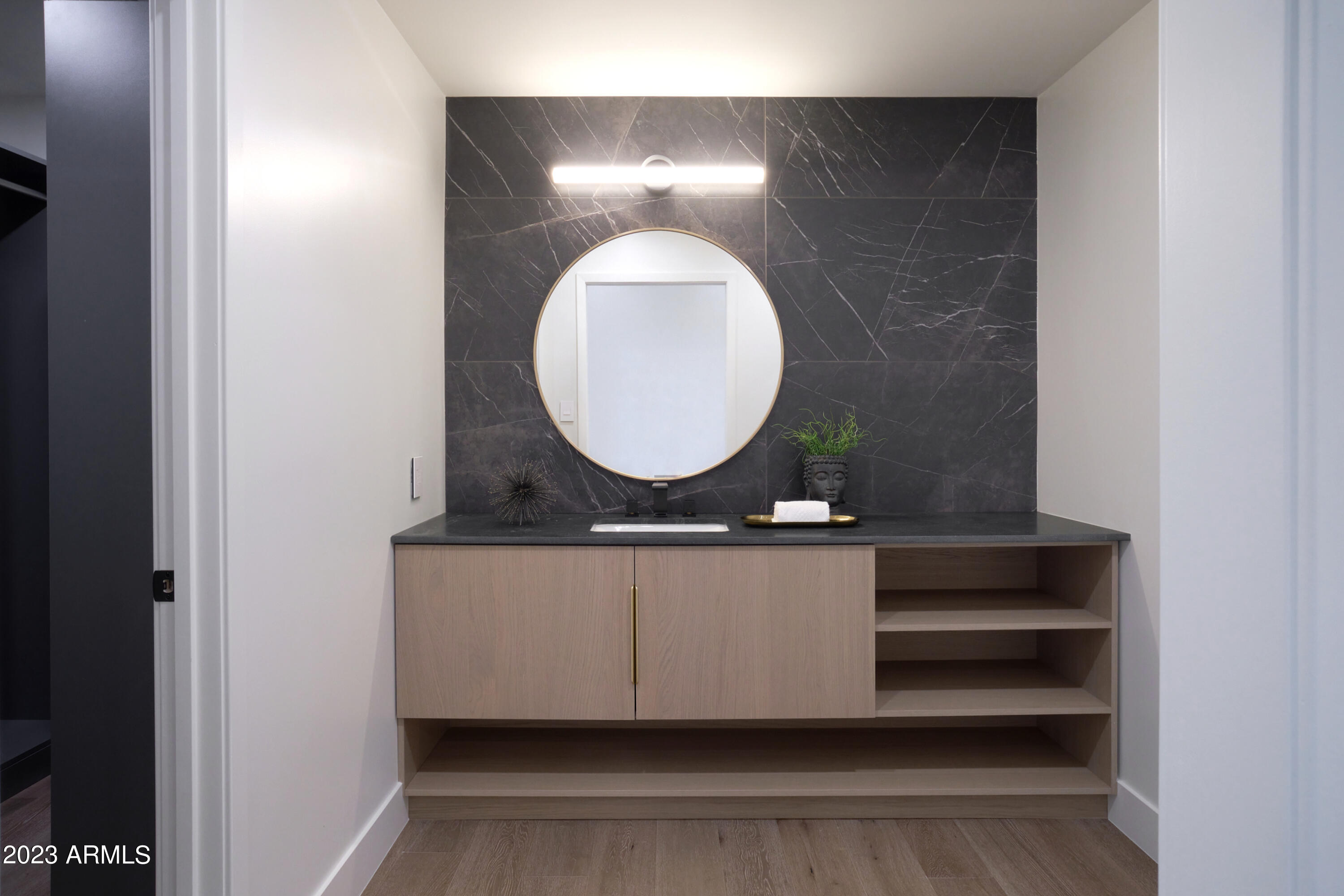 CAMELBACK COUNTRY ESTATES UNIT 4 - Residential