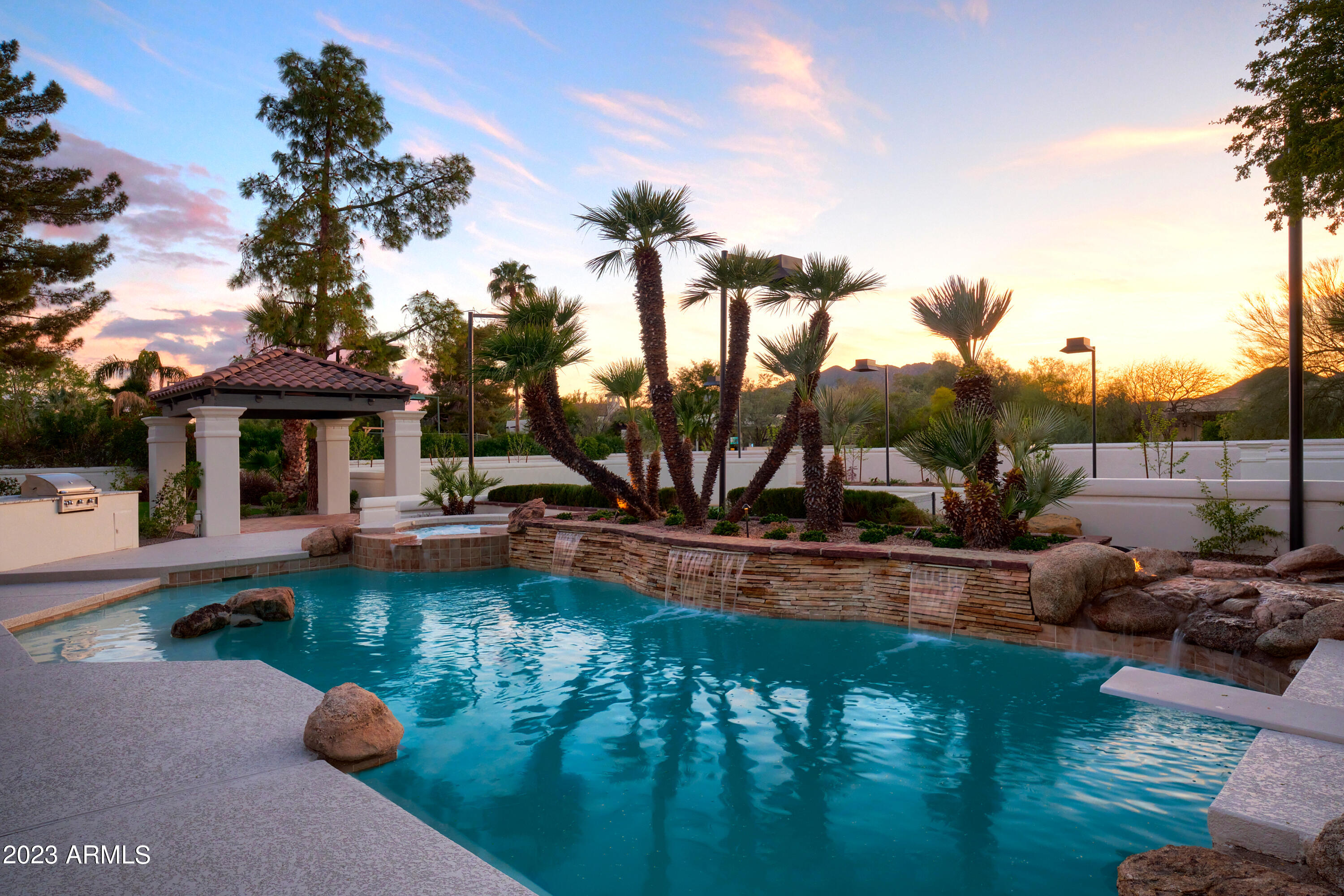 CAMELBACK COUNTRY ESTATES UNIT 4 - Residential