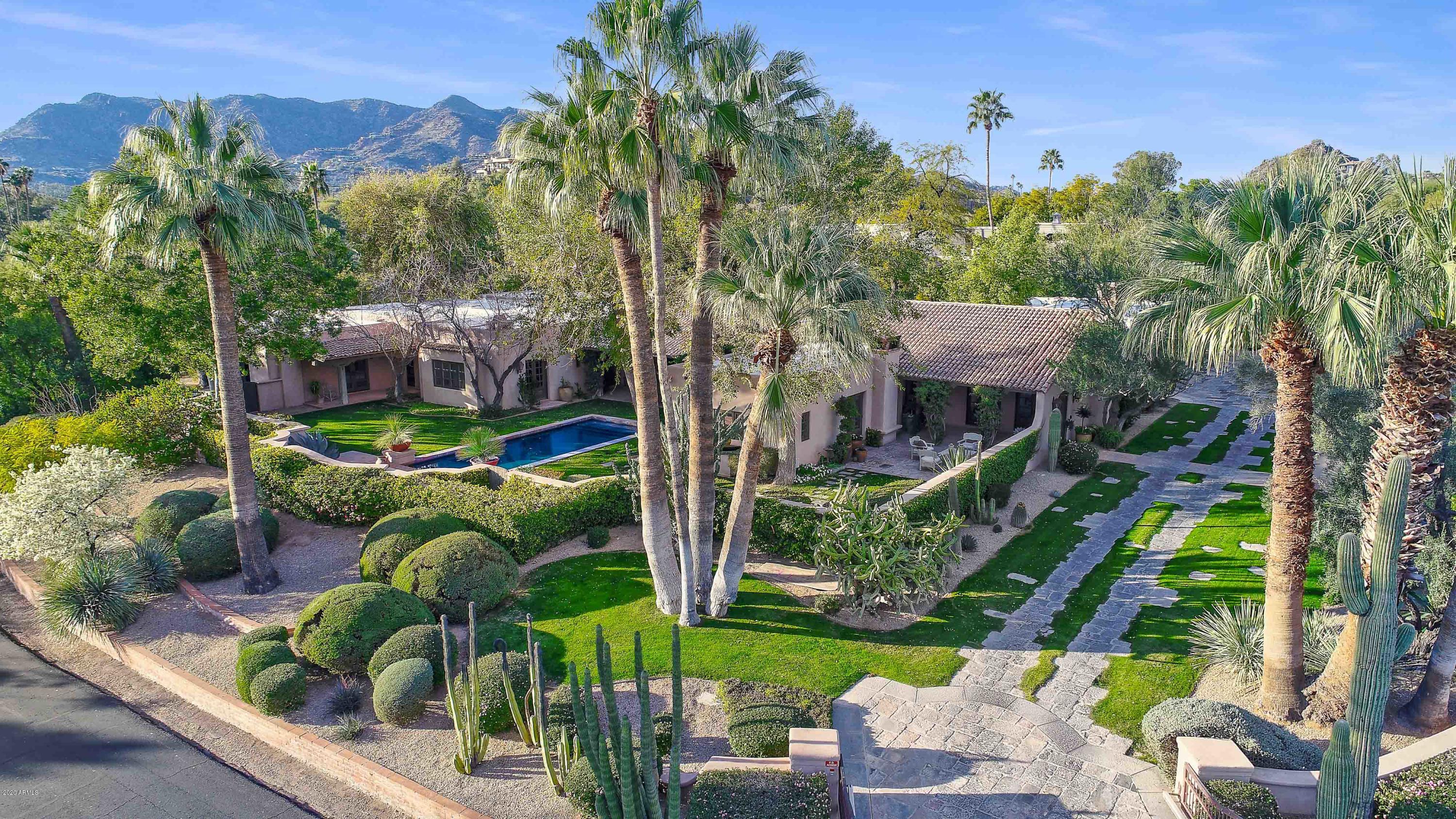 PARADISE HILLS - Residential