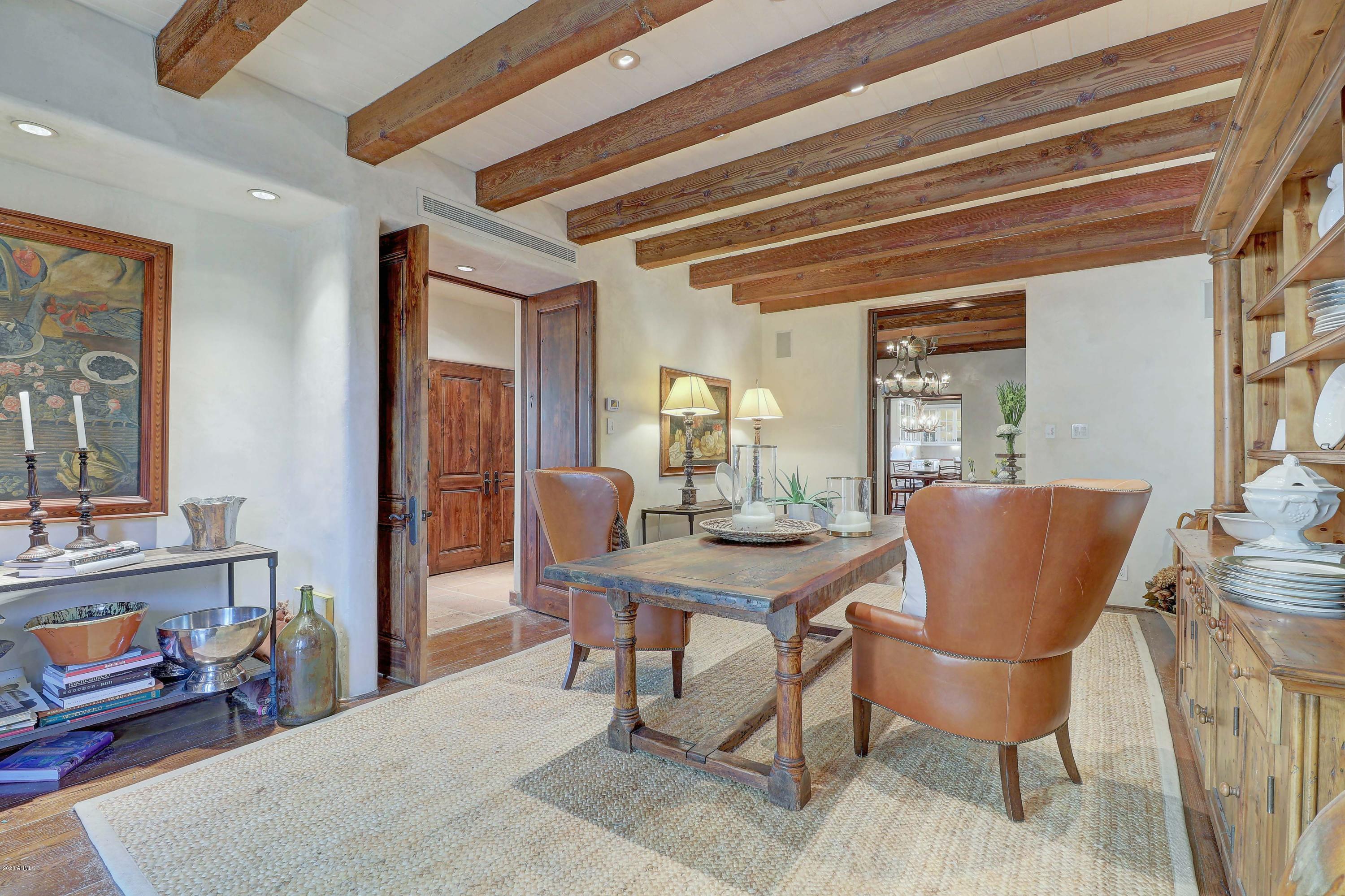 PARADISE HILLS - Residential