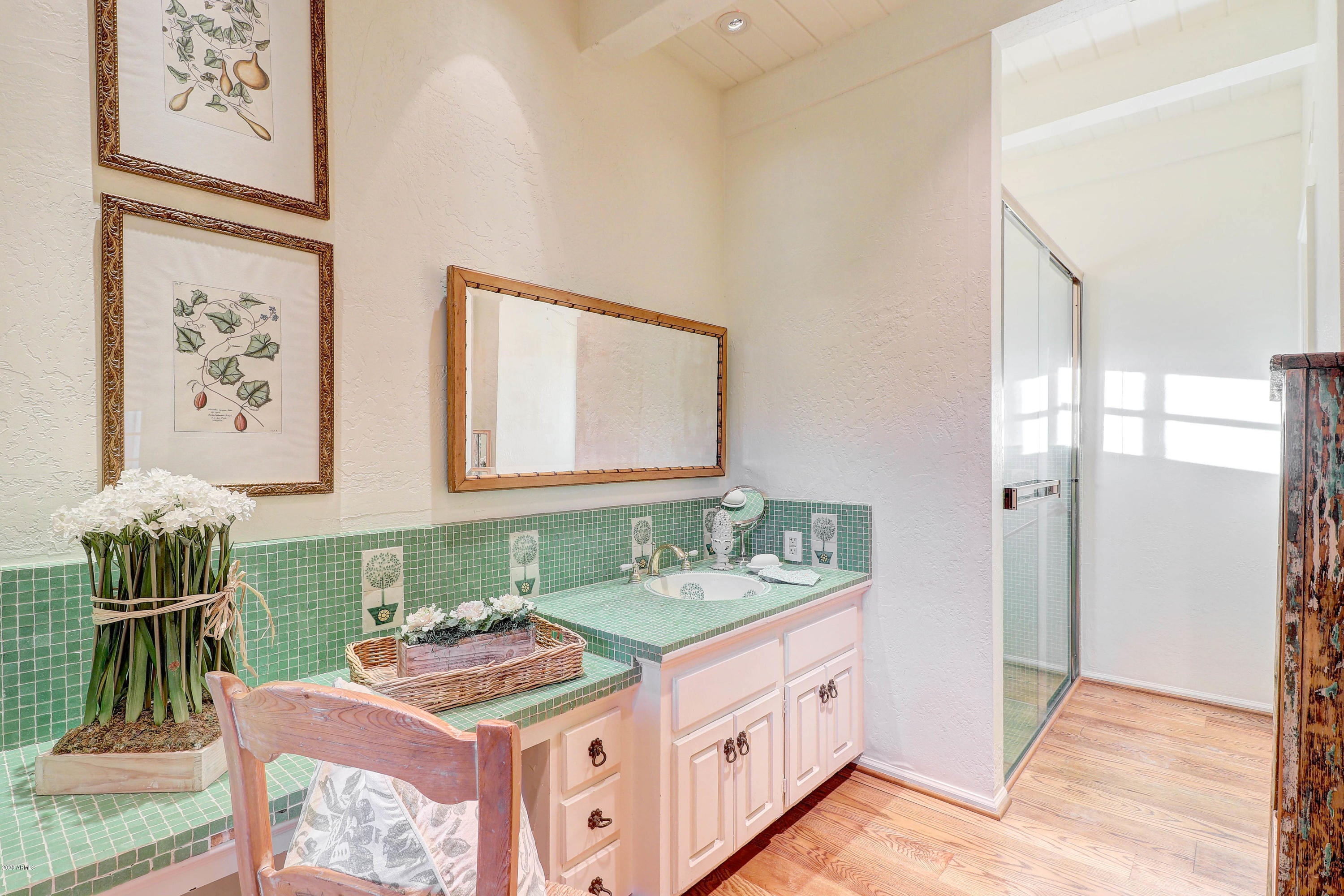 PARADISE HILLS - Residential