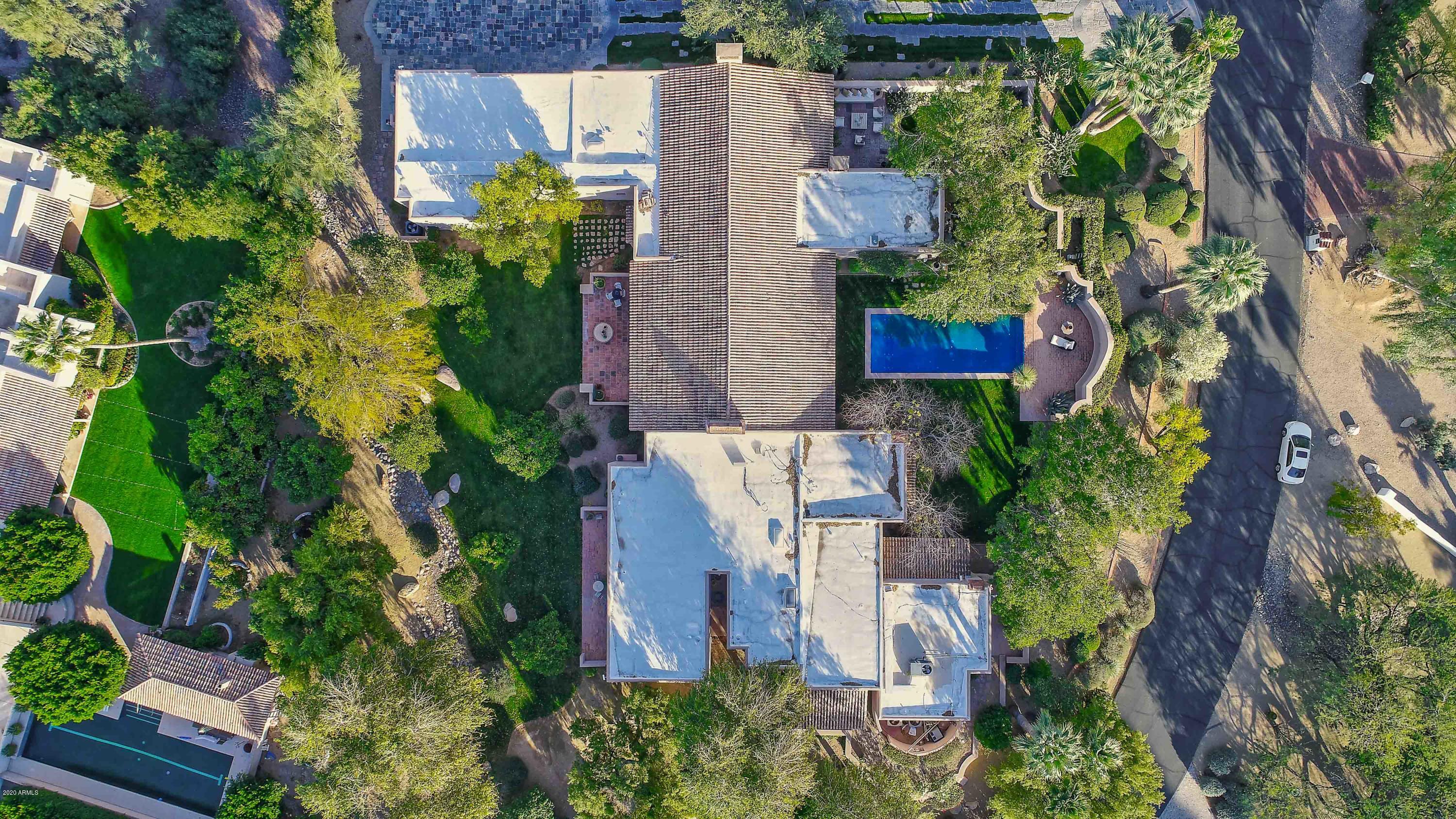 PARADISE HILLS - Residential