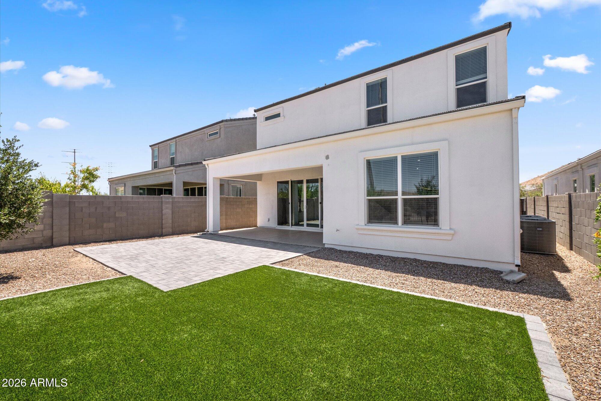 Hillstone-West - Residential