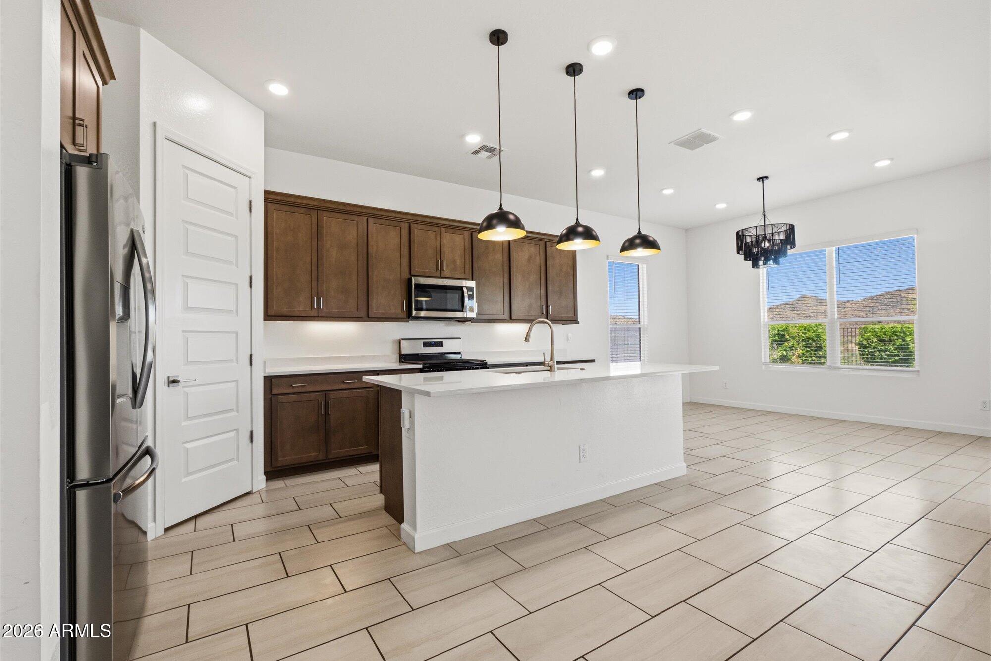Hillstone-West - Residential