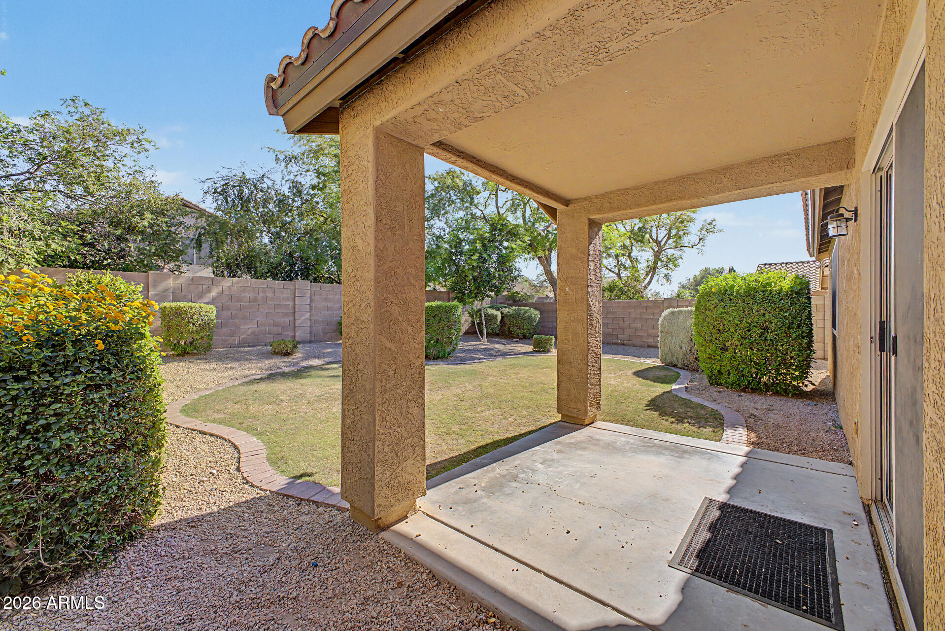 LAS BRISAS POINTE - Residential