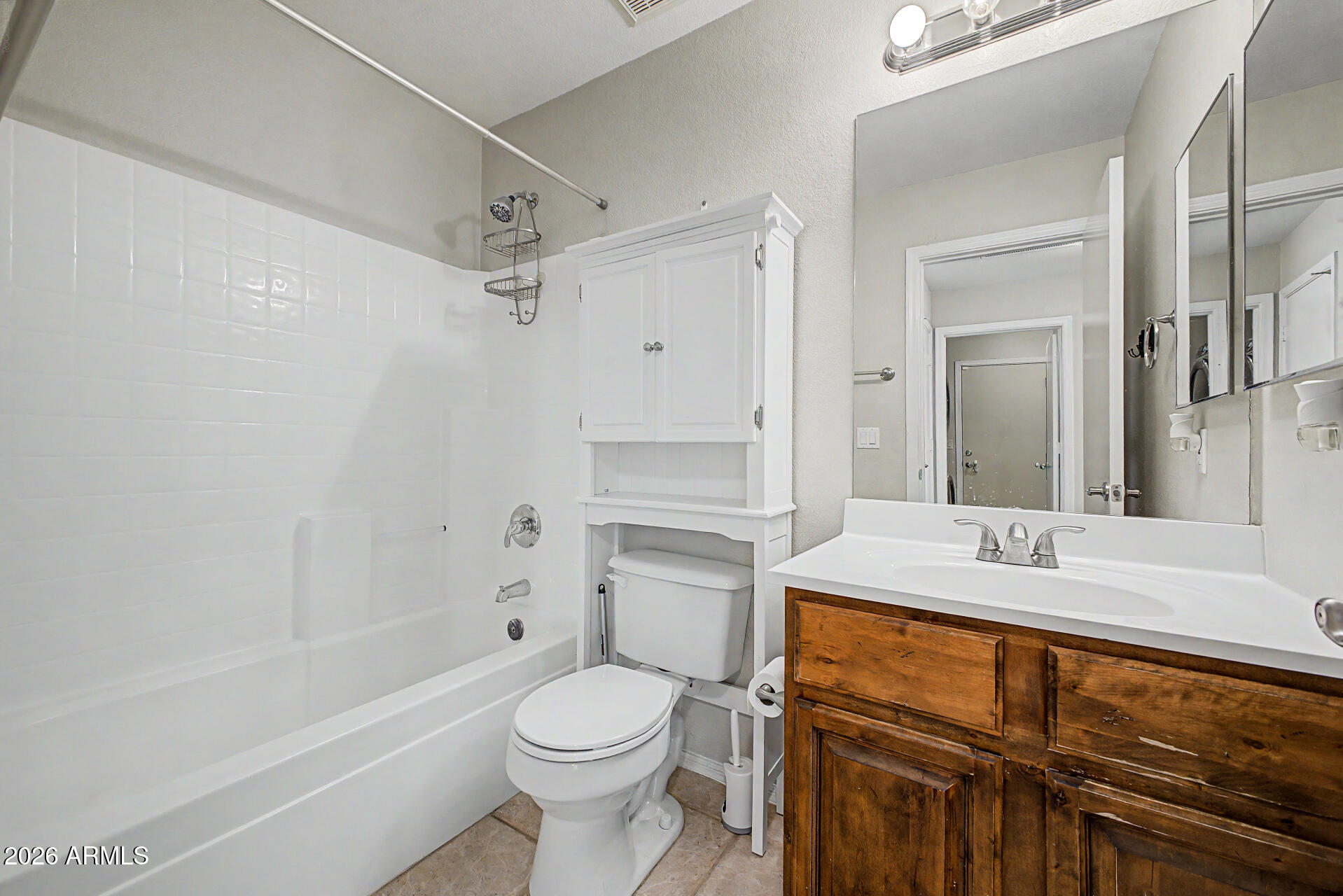 LAS BRISAS POINTE - Residential