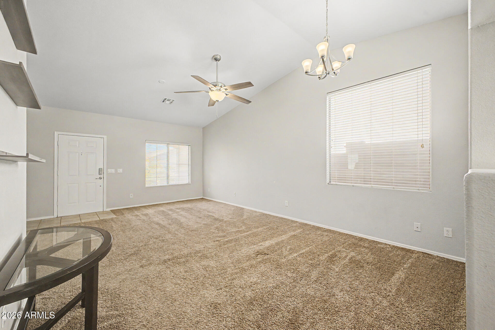 LAS BRISAS POINTE - Residential