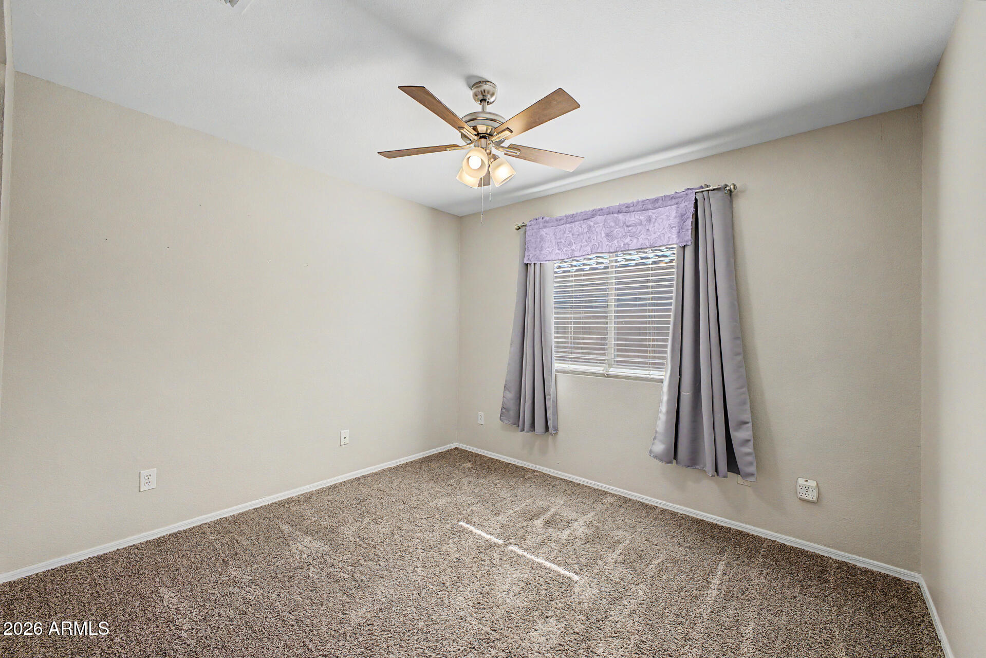 LAS BRISAS POINTE - Residential