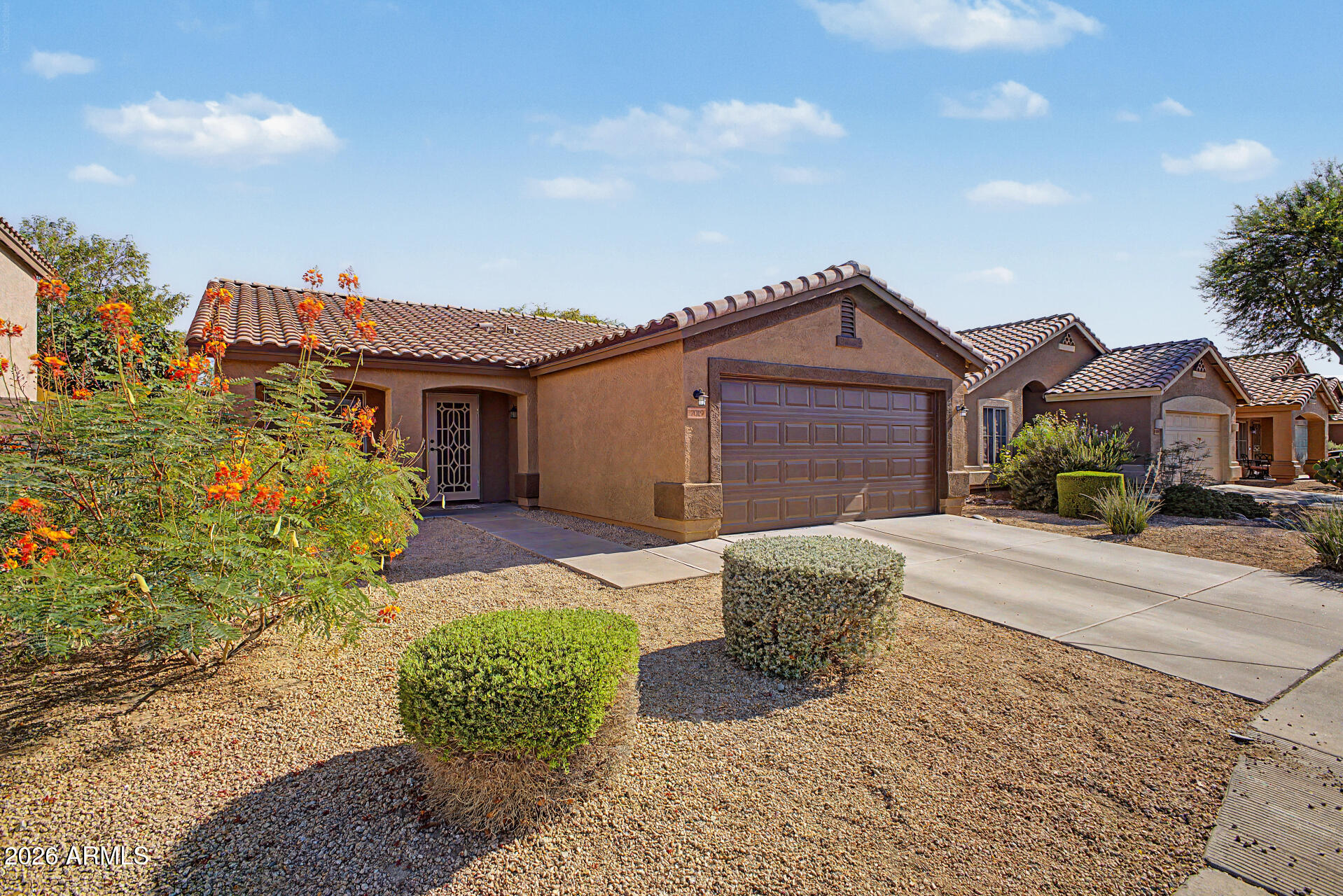 LAS BRISAS POINTE - Residential