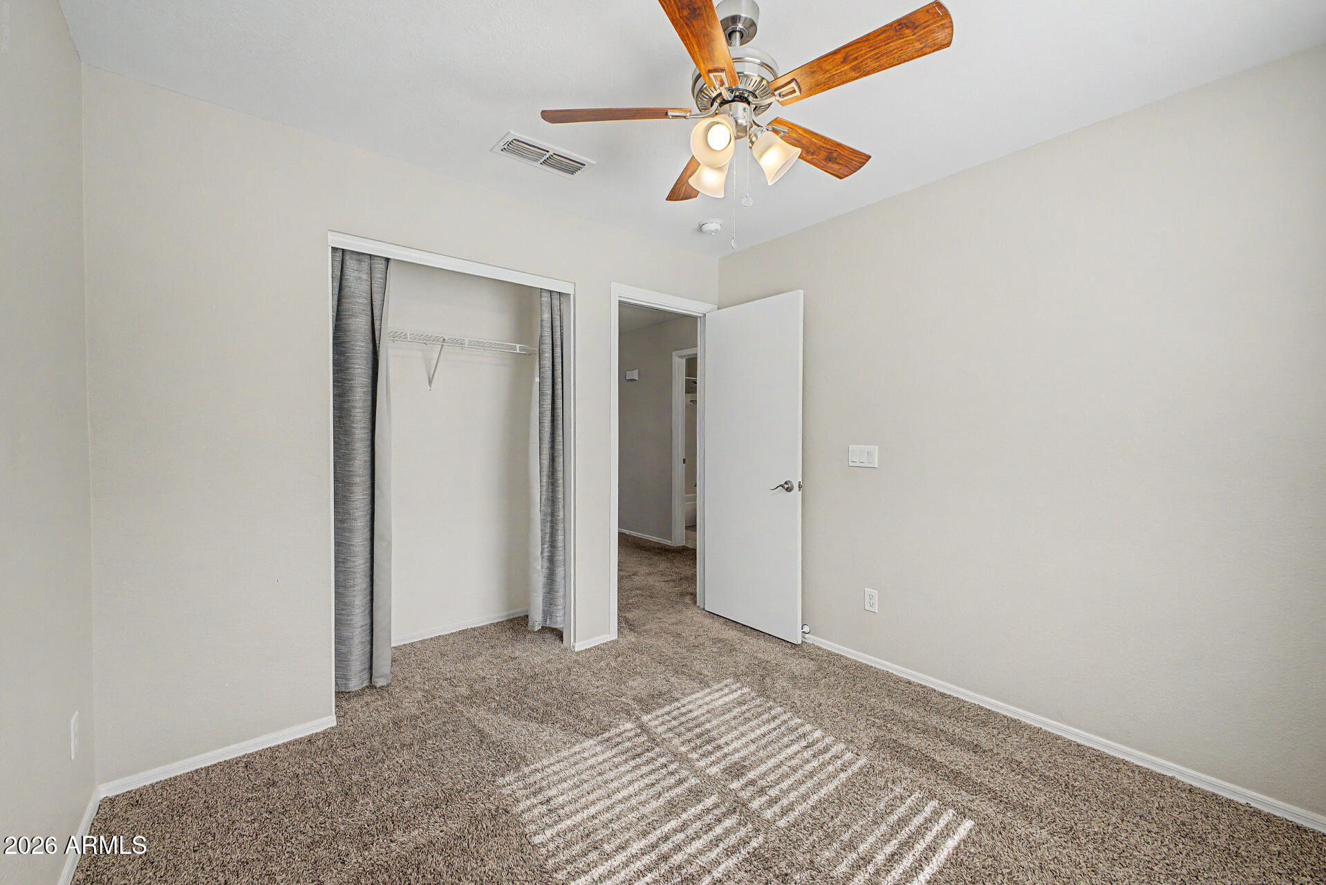 LAS BRISAS POINTE - Residential