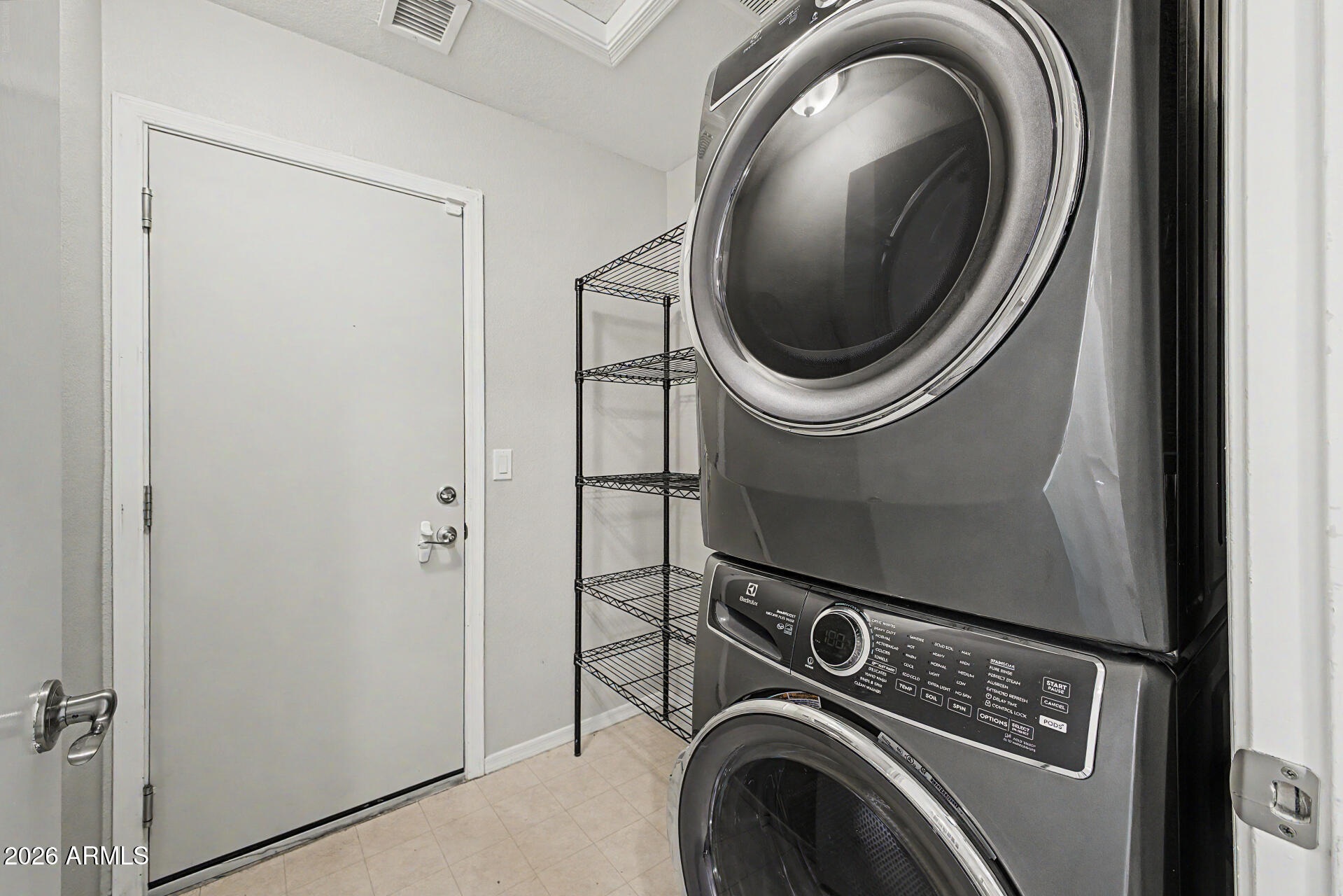 LAS BRISAS POINTE - Residential