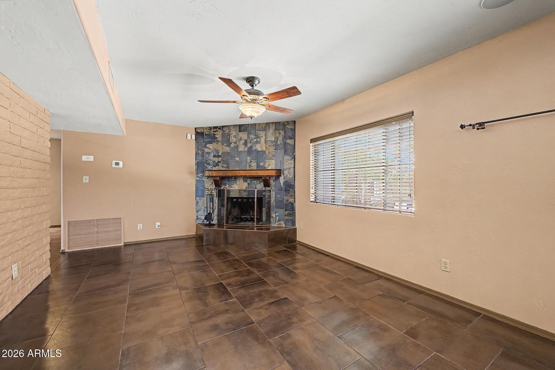 IRONWOOD EAST UNIT 1 - Residential