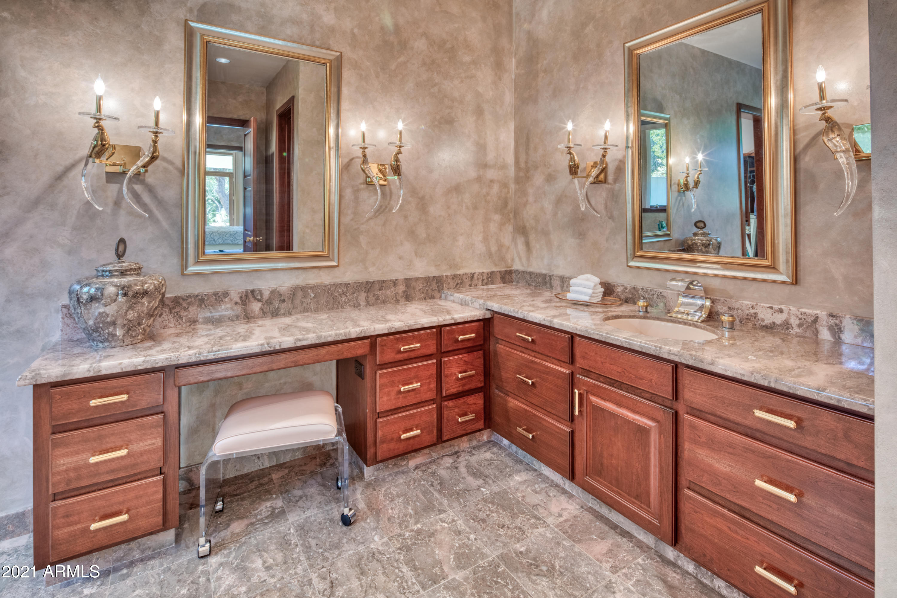 ELMARO ESTATES - Residential
