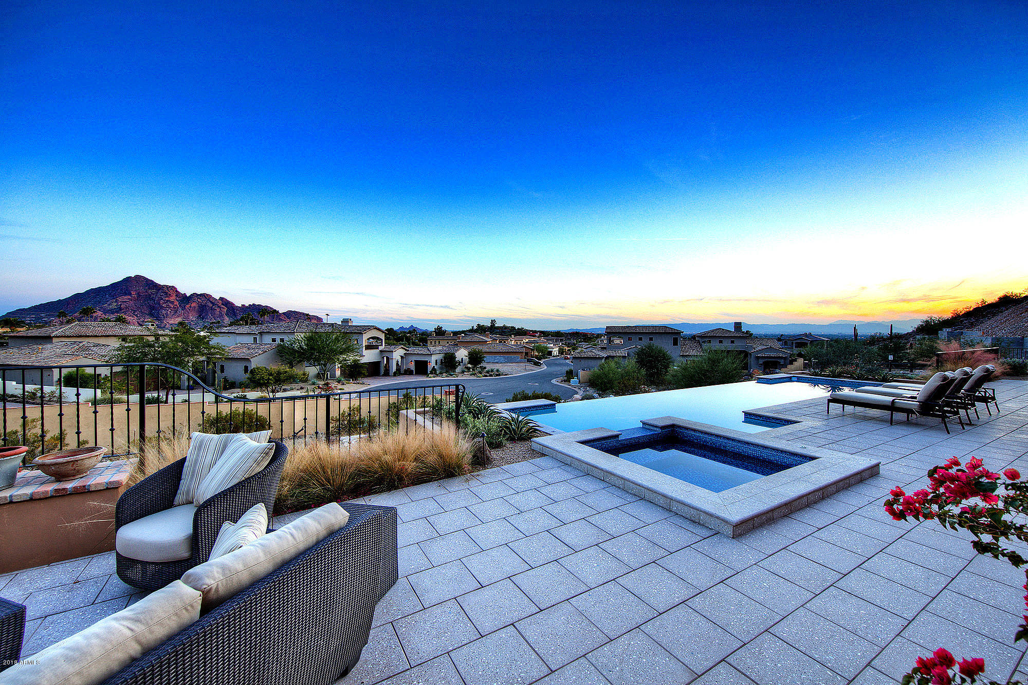 PARADISE RESERVE - Residential