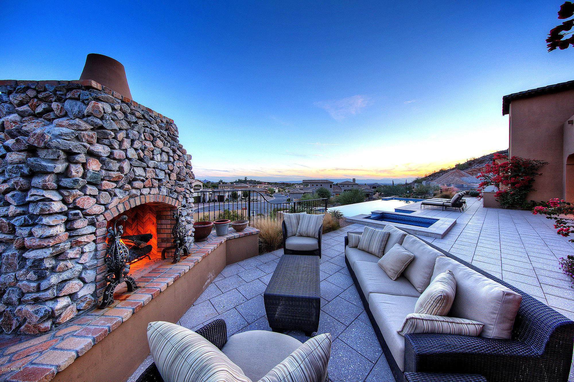 PARADISE RESERVE - Residential