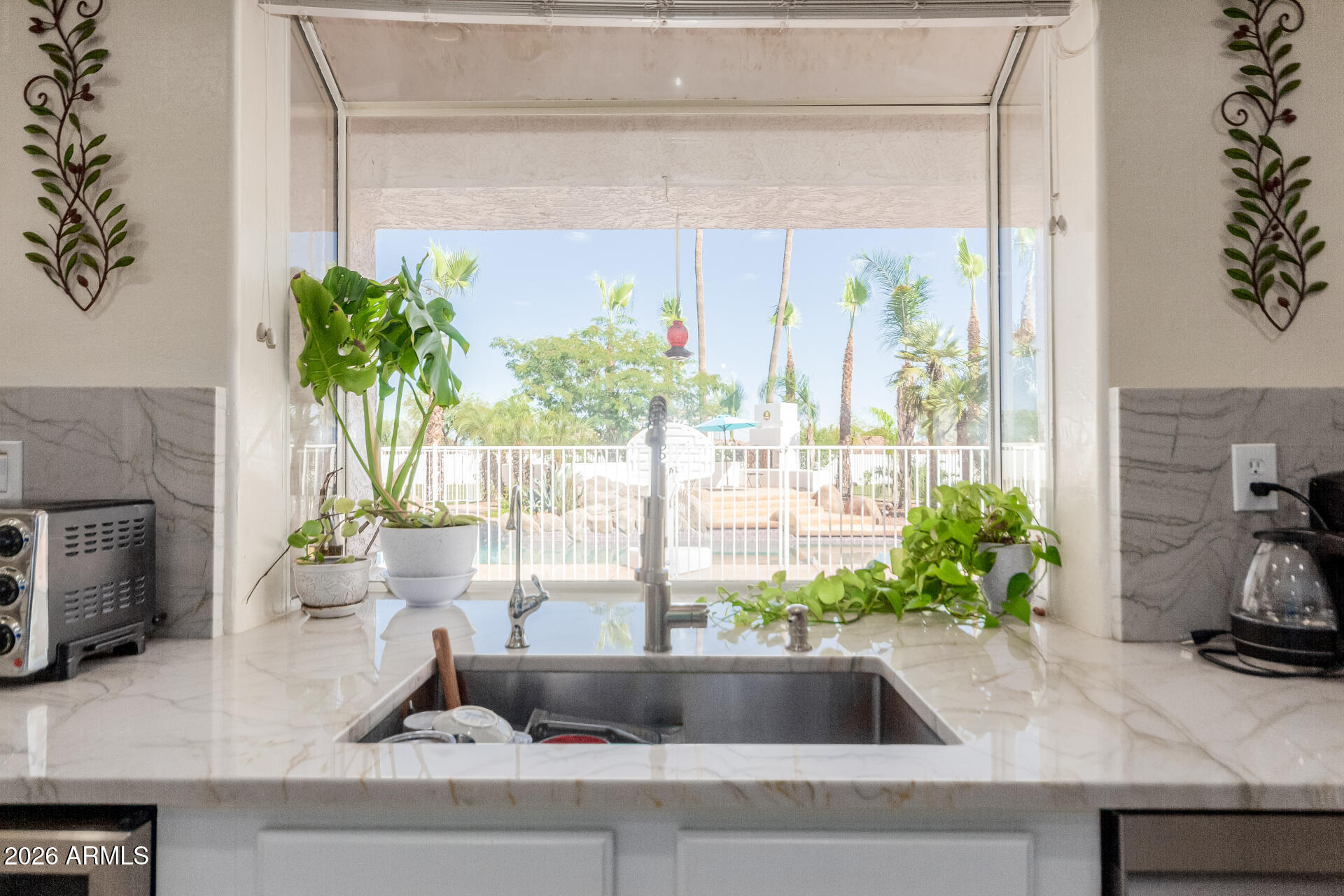 CAMELBACK FARMS - Residential