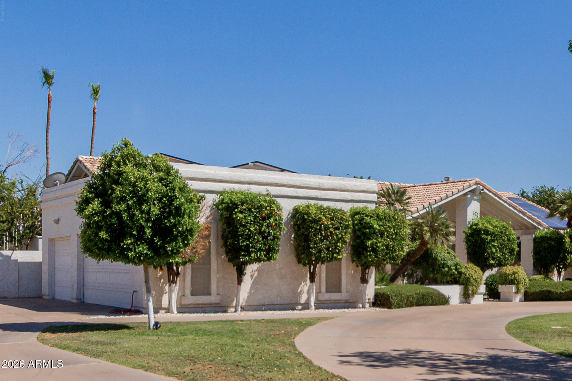 CAMELBACK FARMS - Residential