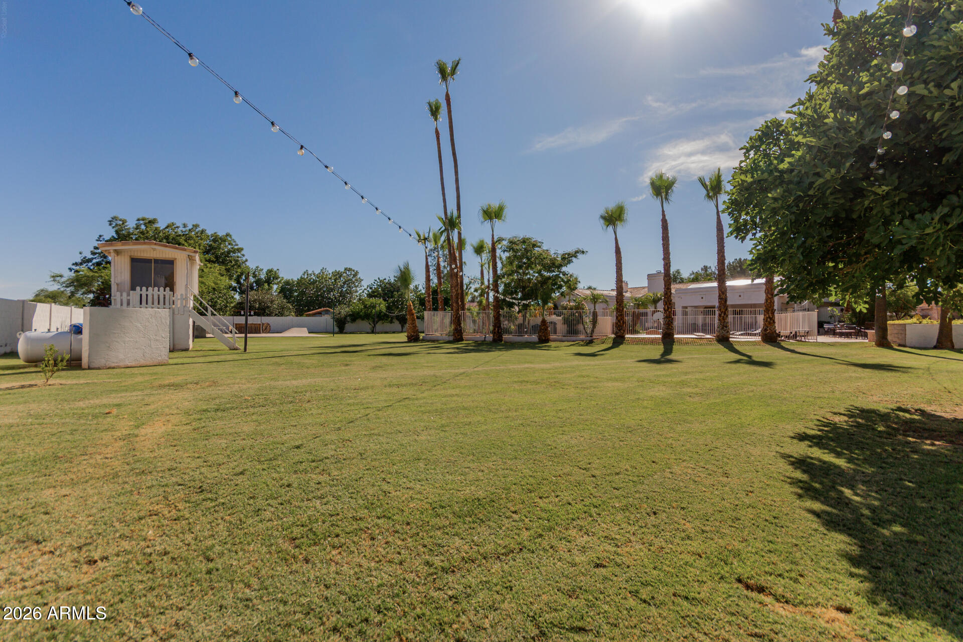 CAMELBACK FARMS - Residential