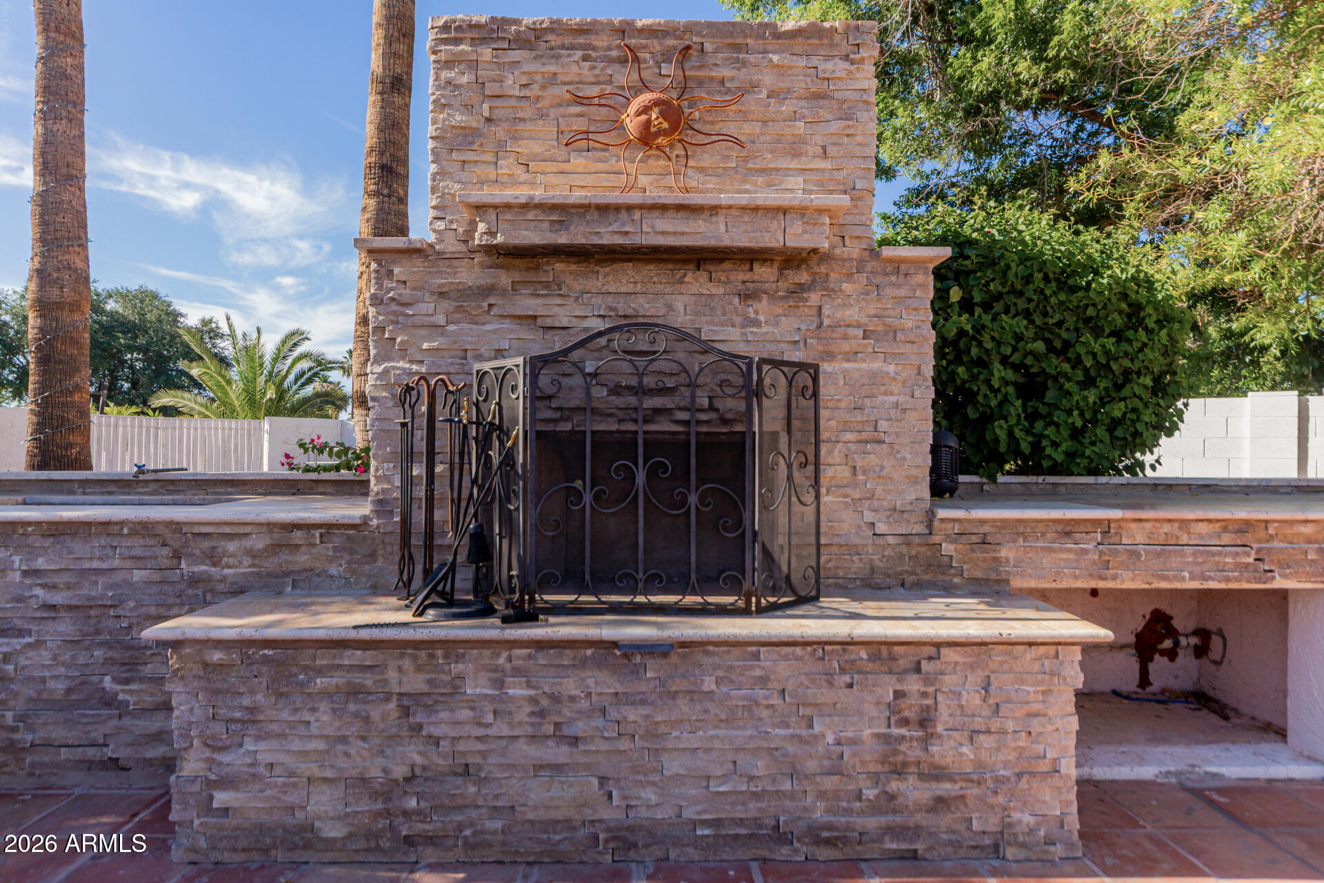 CAMELBACK FARMS - Residential