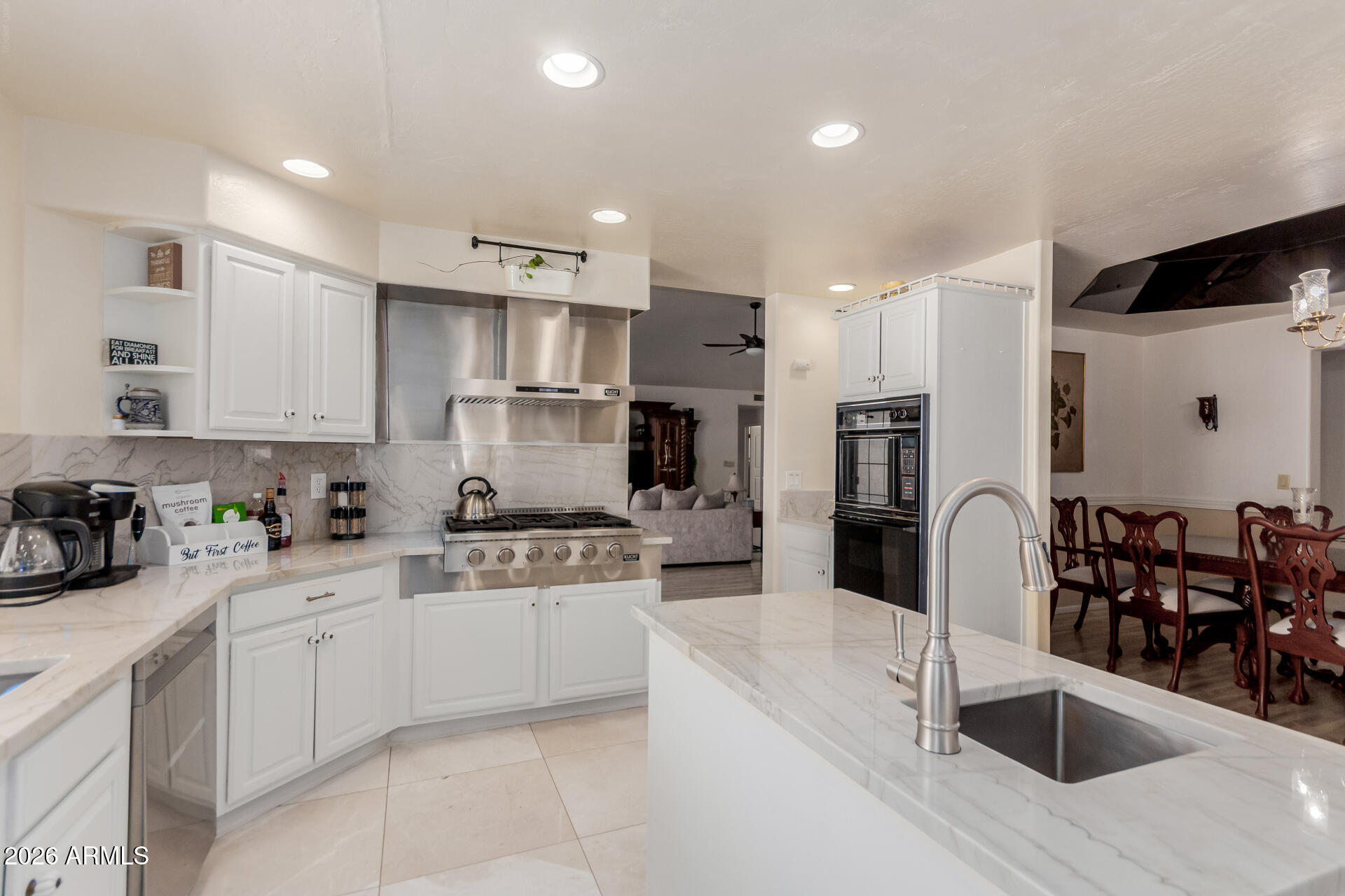 CAMELBACK FARMS - Residential