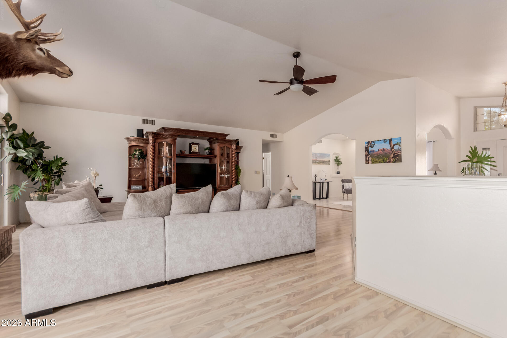 CAMELBACK FARMS - Residential