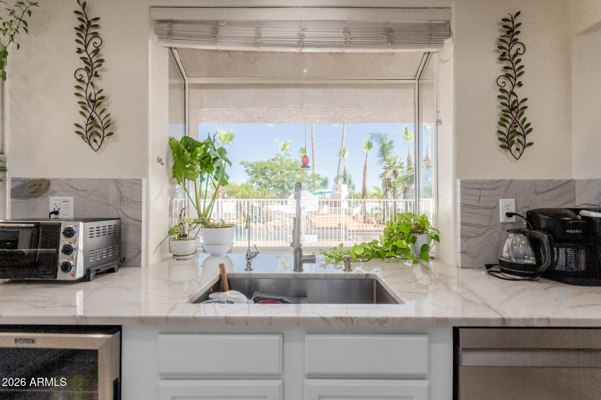 CAMELBACK FARMS - Residential