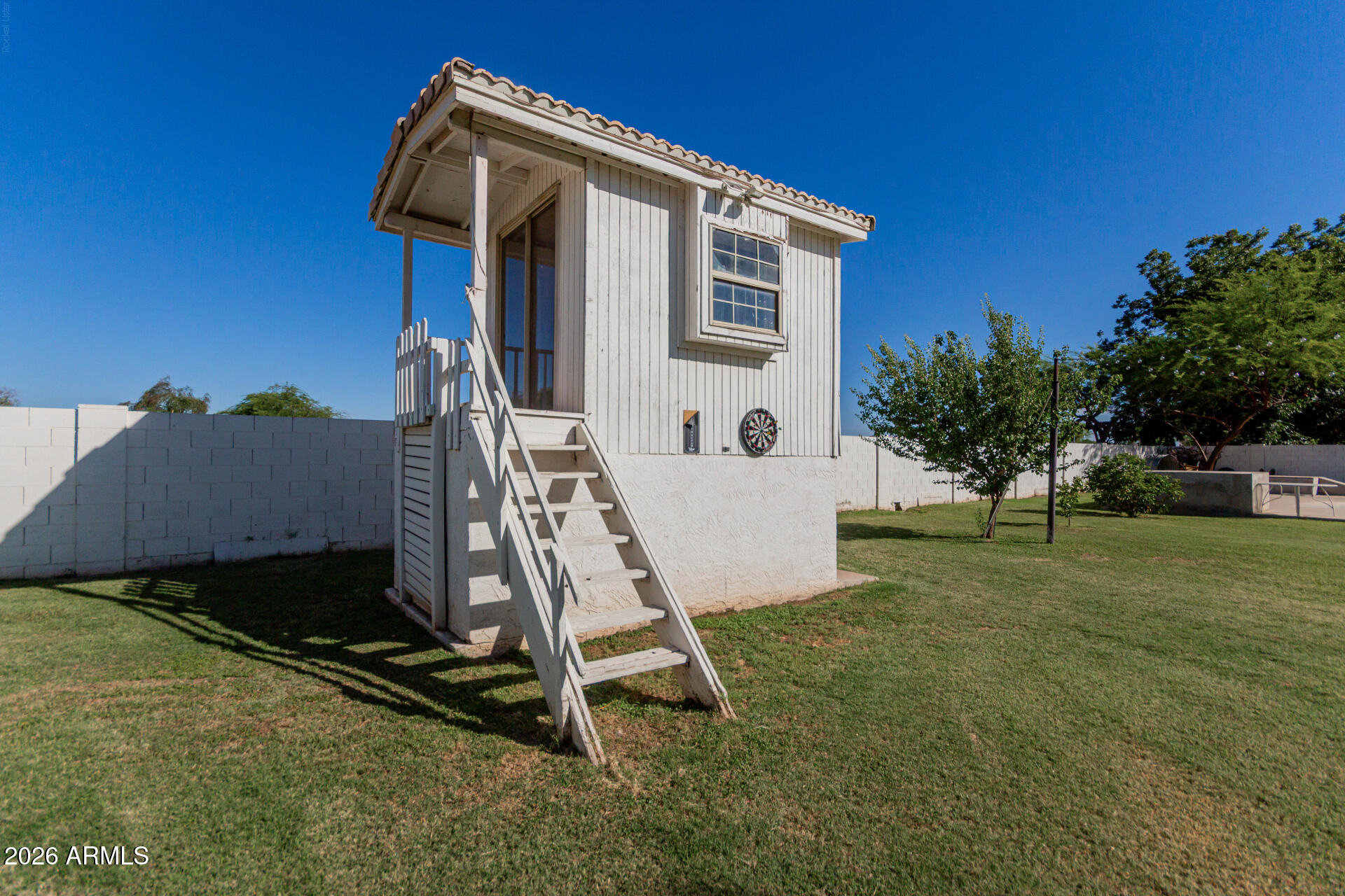 CAMELBACK FARMS - Residential