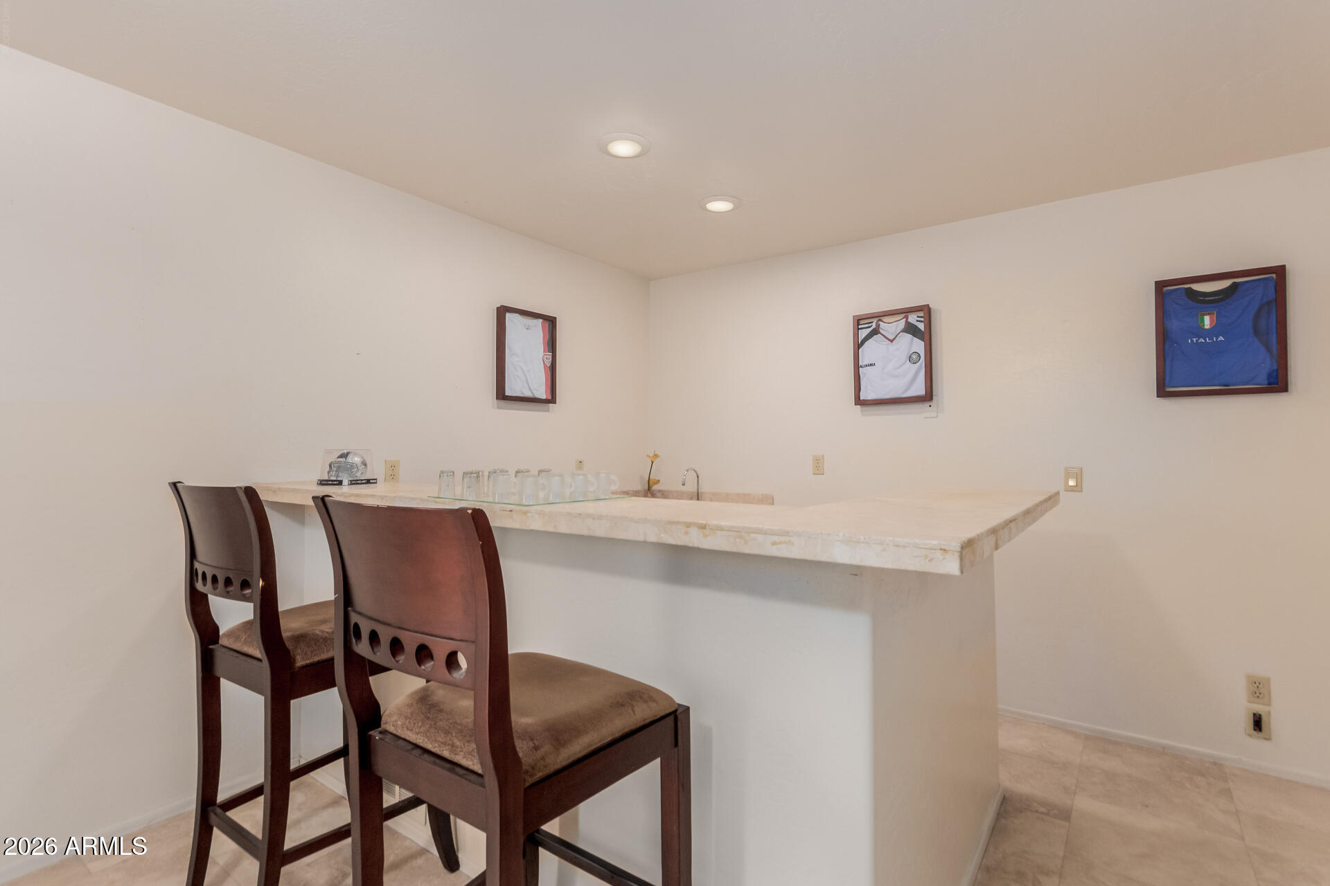 CAMELBACK FARMS - Residential