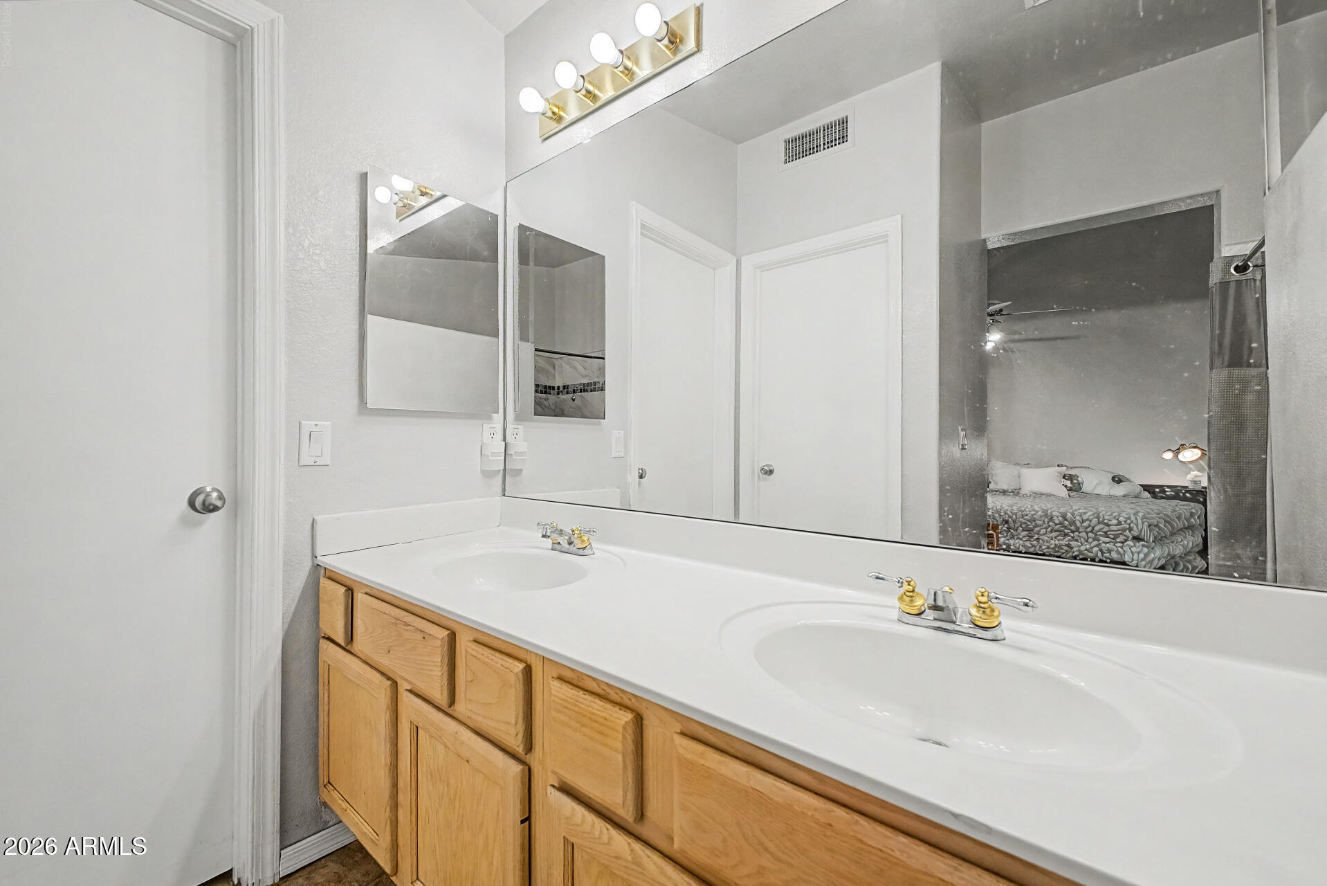 SILVER CREEK - Residential