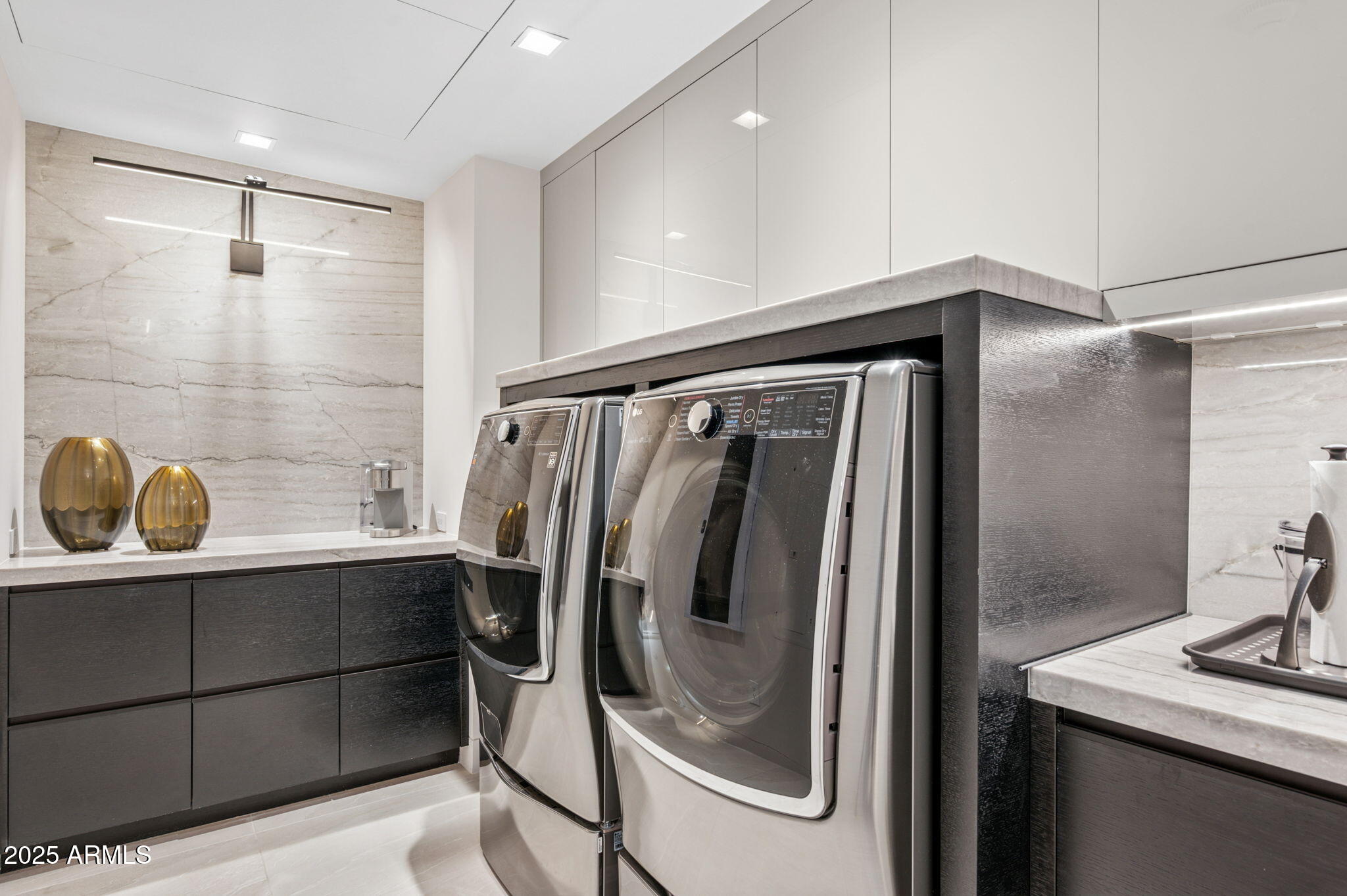 7000 EAST LINCOLN VILLAS CONDOMINIUM 1 - Residential