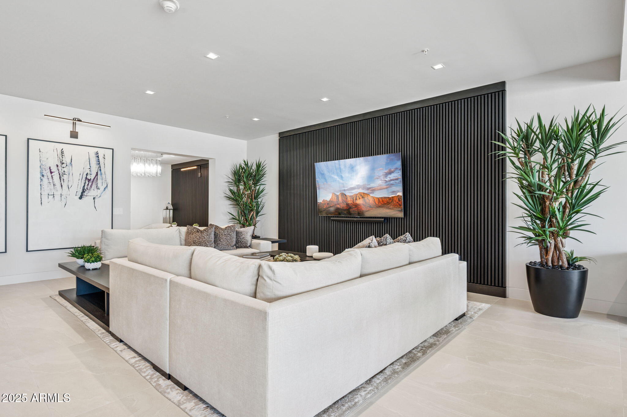 7000 EAST LINCOLN VILLAS CONDOMINIUM 1 - Residential