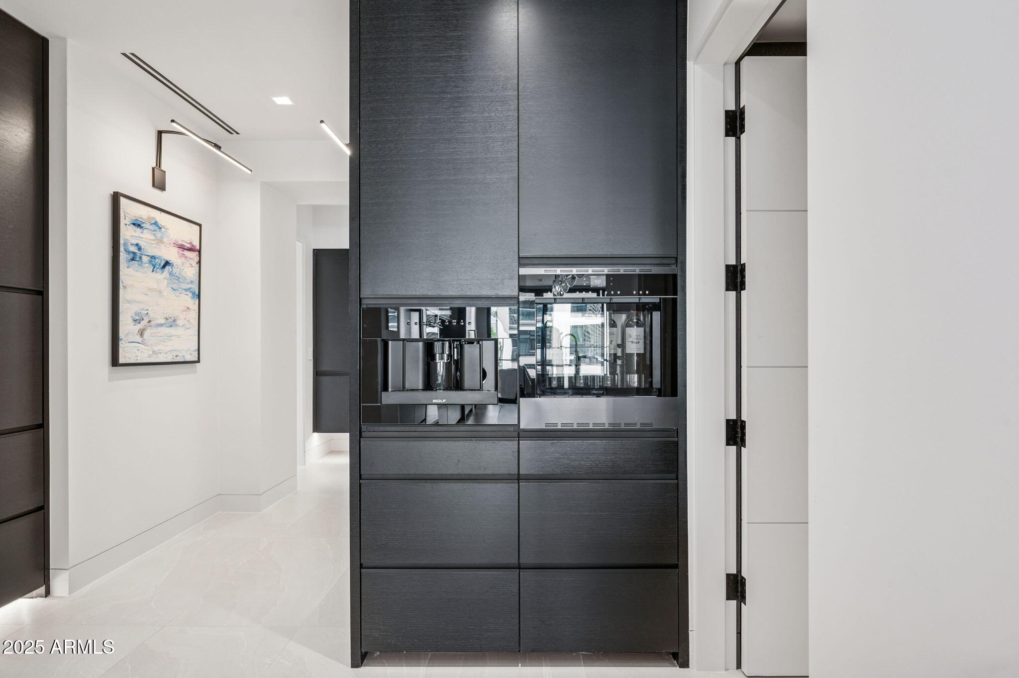 7000 EAST LINCOLN VILLAS CONDOMINIUM 1 - Residential