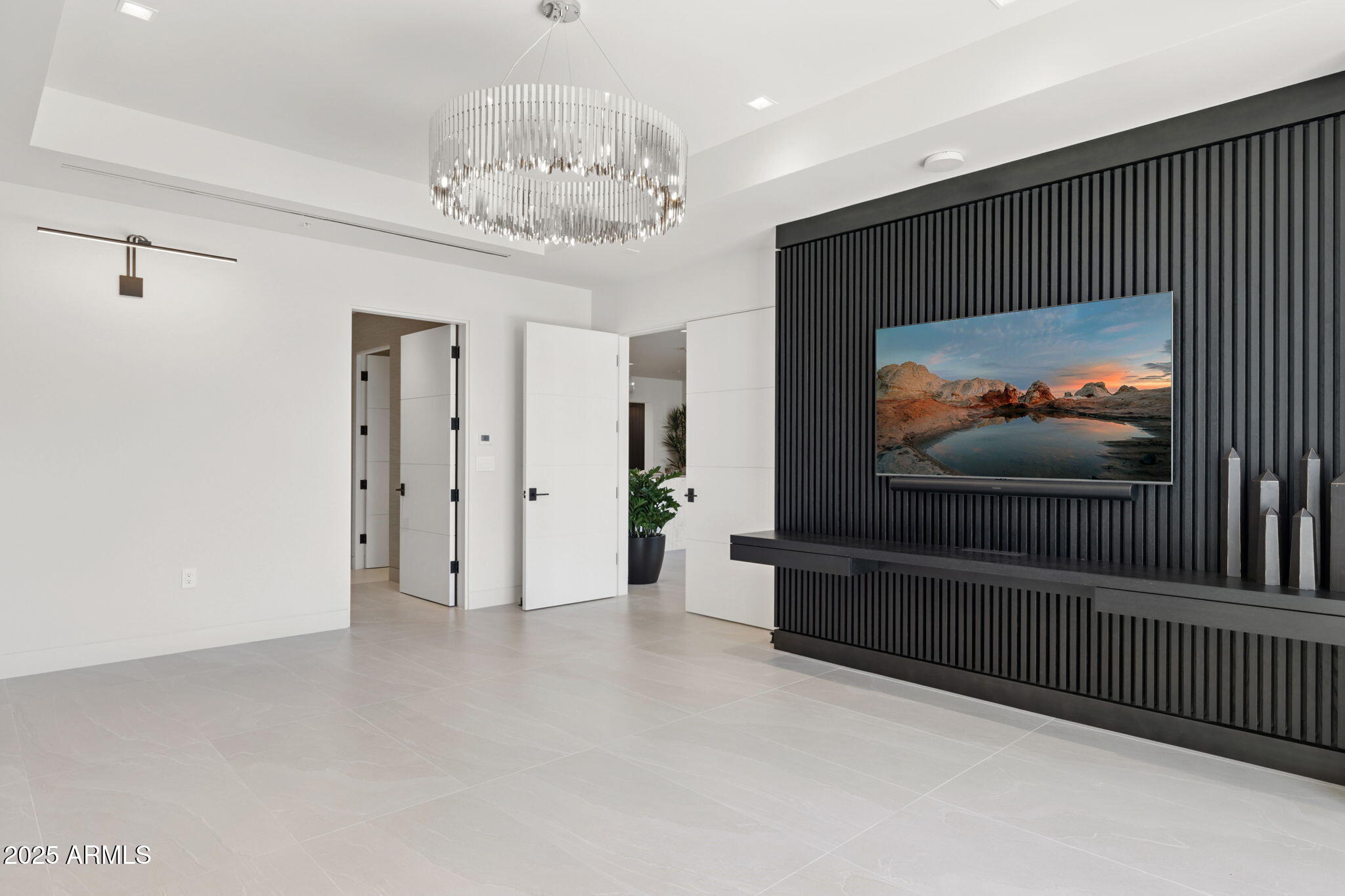 7000 EAST LINCOLN VILLAS CONDOMINIUM 1 - Residential