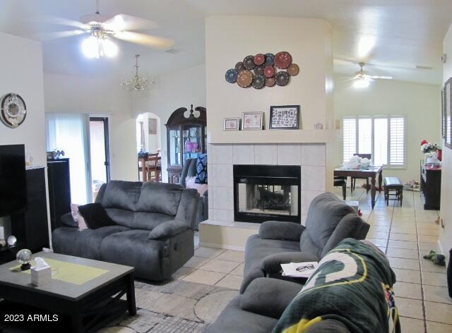 TRACT UNIT 117 - Residential