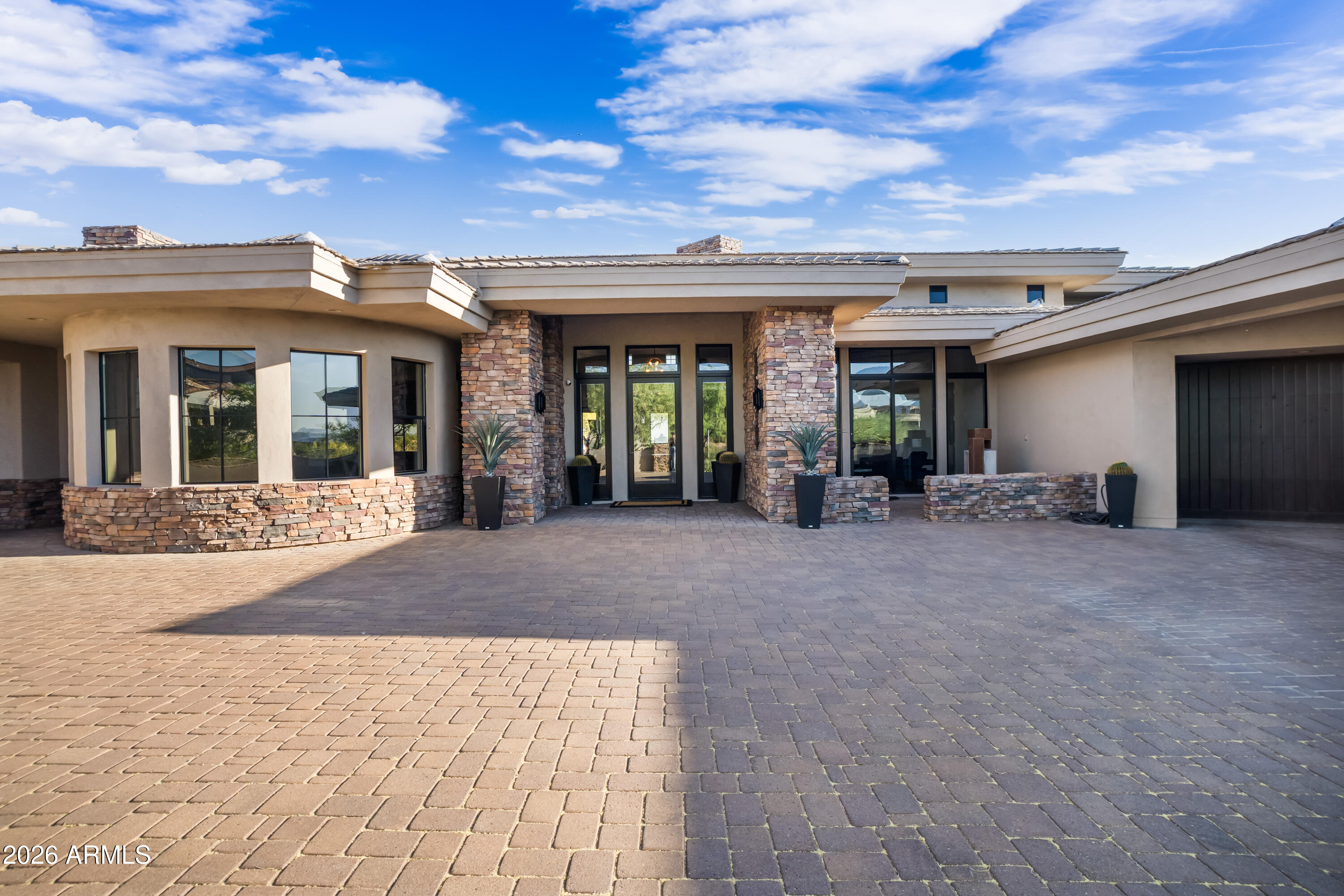 MIRABEL VILLAGE 14 - Residential