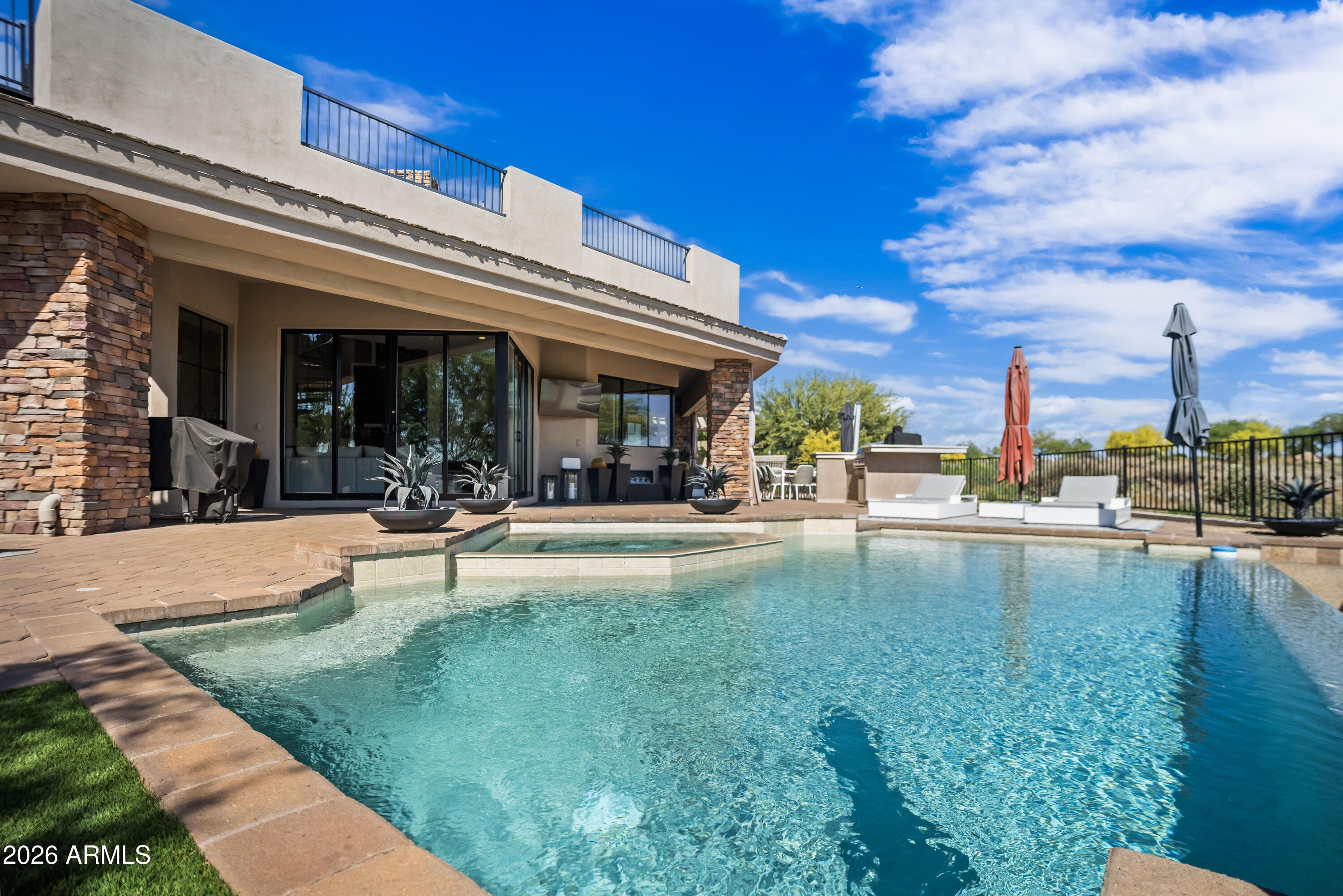 MIRABEL VILLAGE 14 - Residential