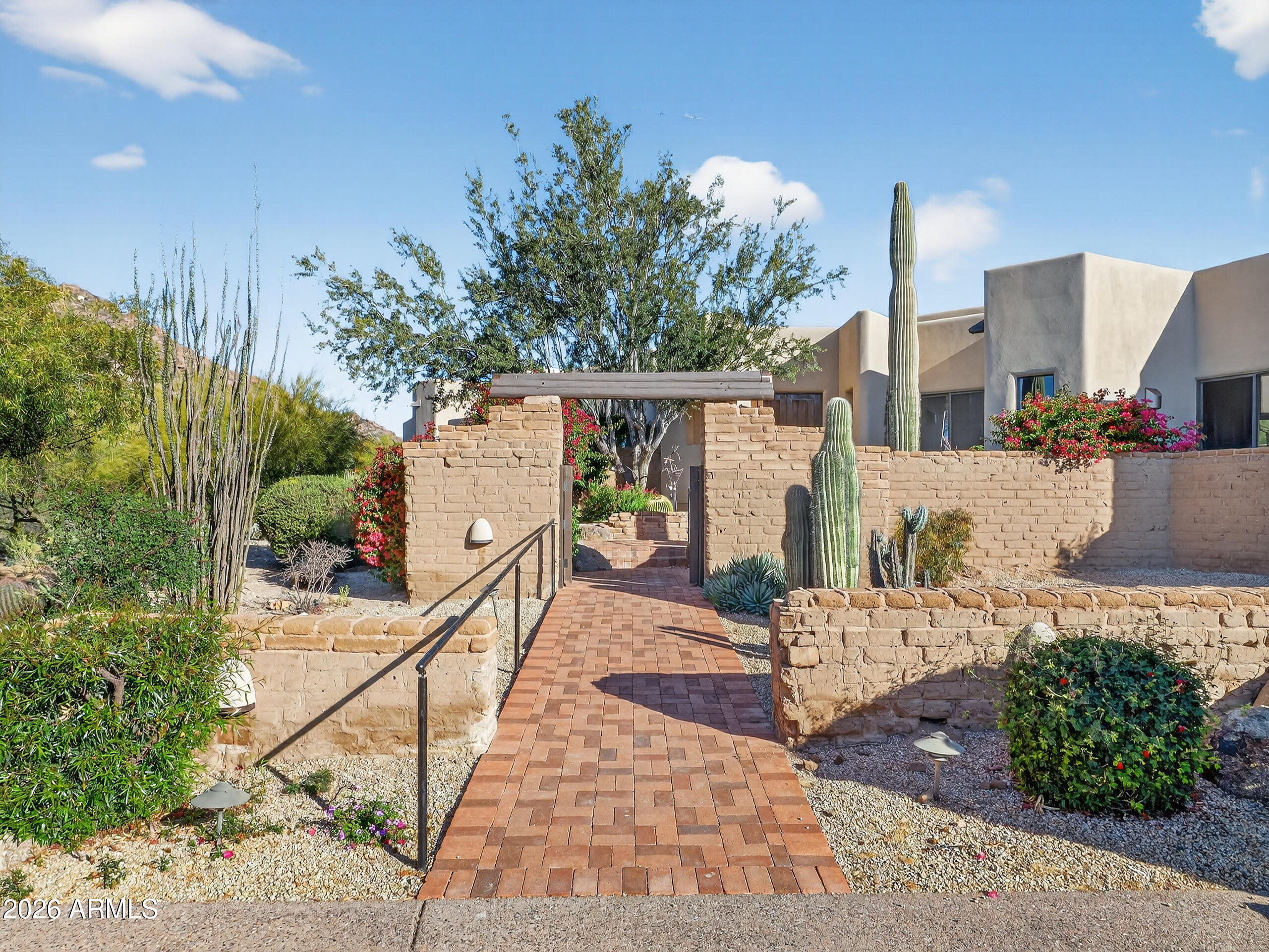 BOULDERS CAREFREE UNIT 4 PHASE 1 - Residential