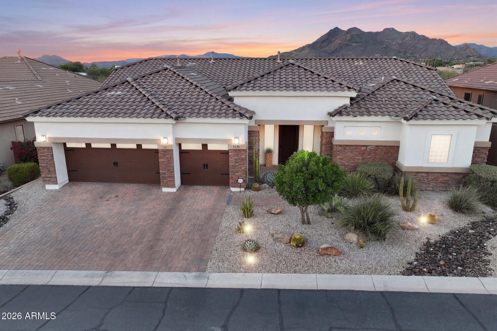 Lone Mountain - Residential