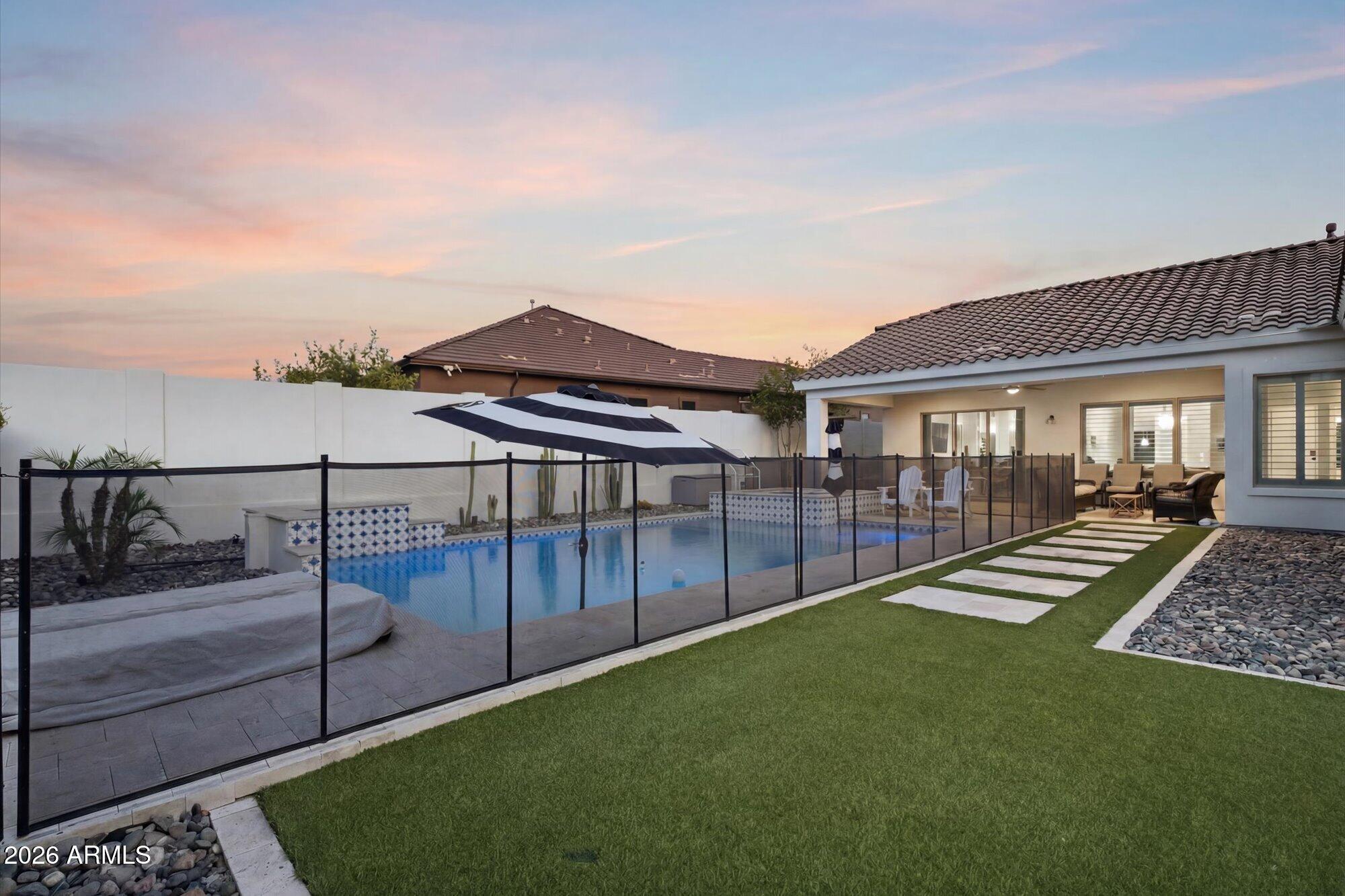 Lone Mountain - Residential