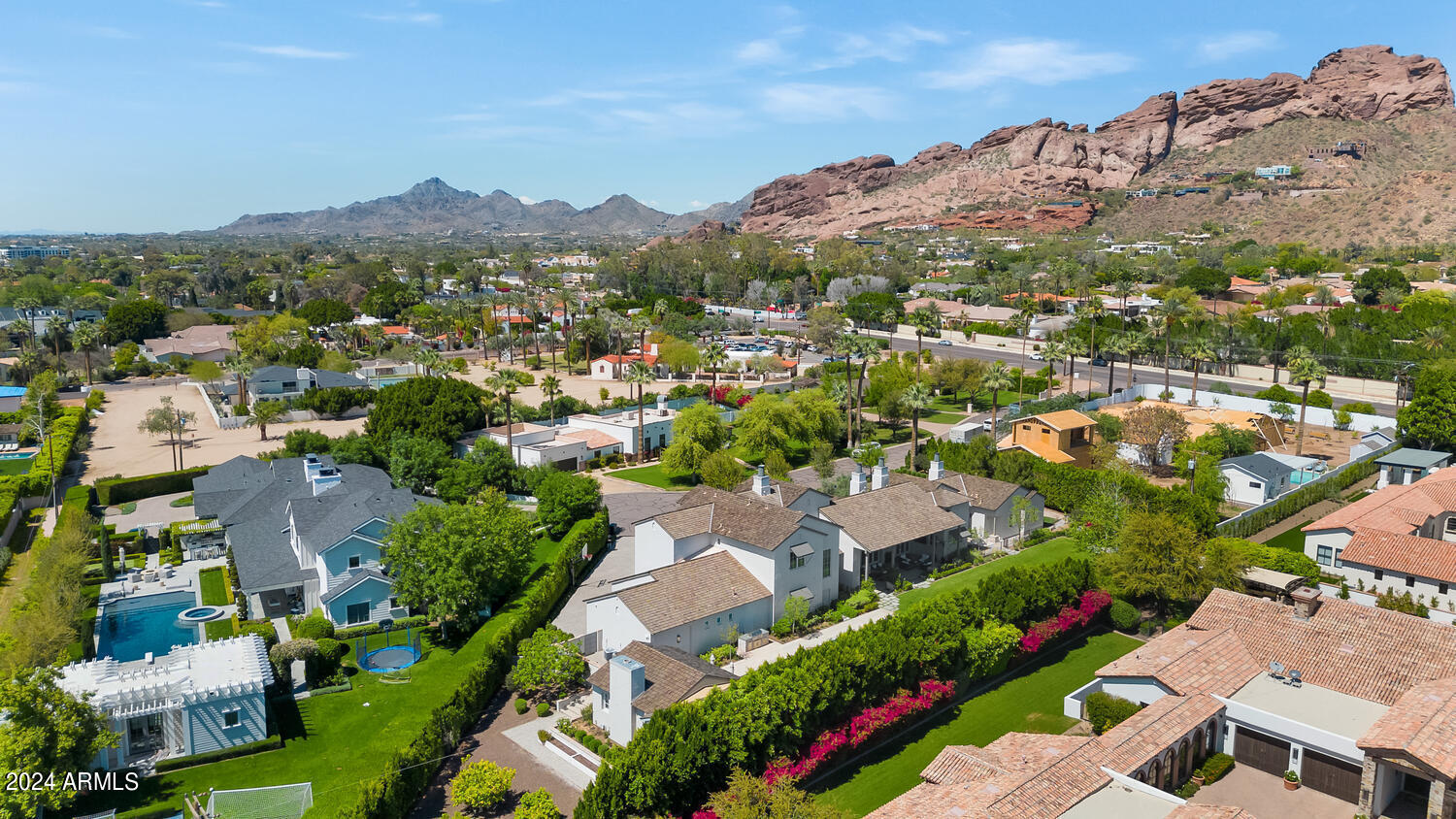 ROYAL PALM CIRCLE - Residential