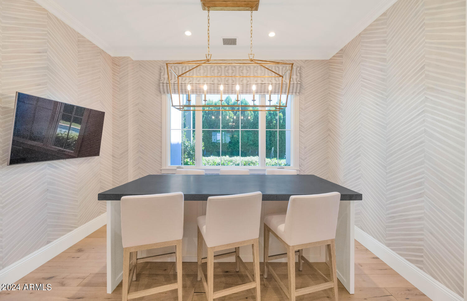 ROYAL PALM CIRCLE - Residential