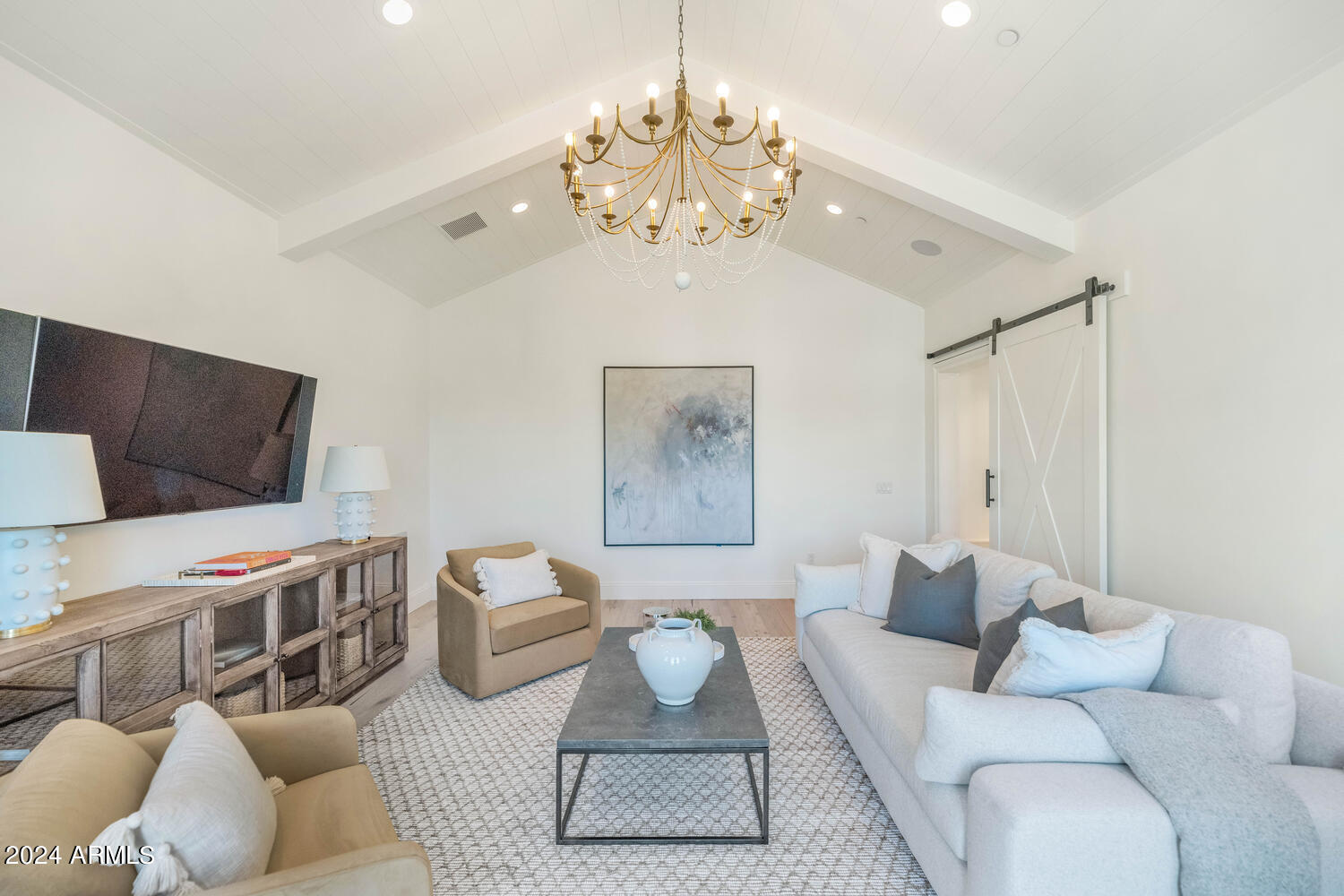 ROYAL PALM CIRCLE - Residential