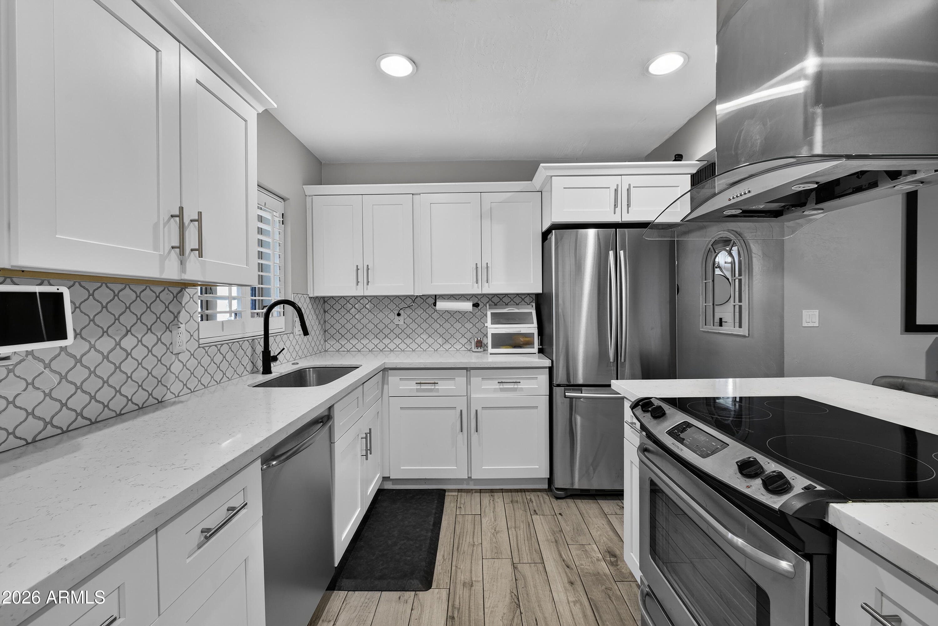 PAPAGO VISTA ESTATES - Residential