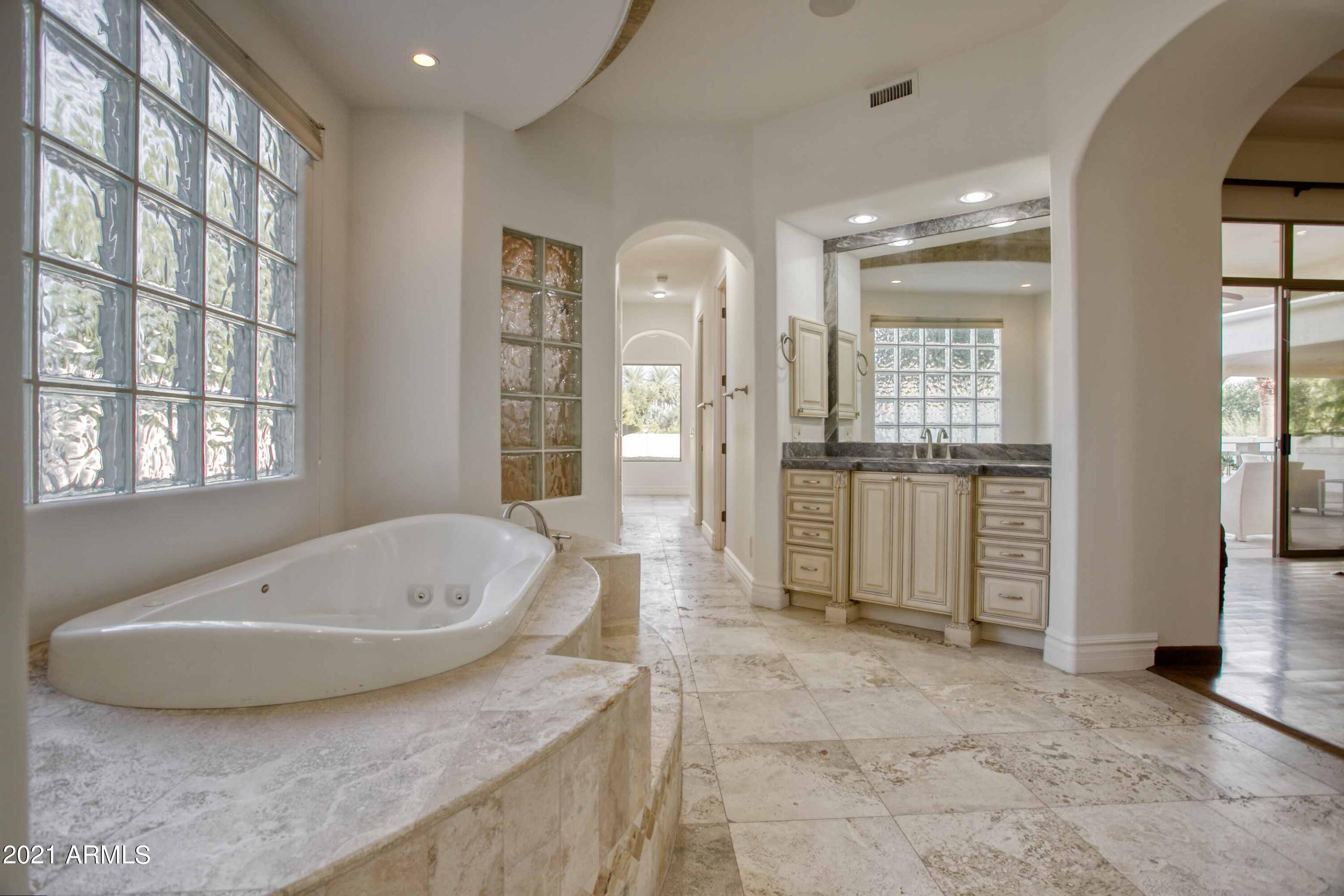 Paradise Valley - Residential