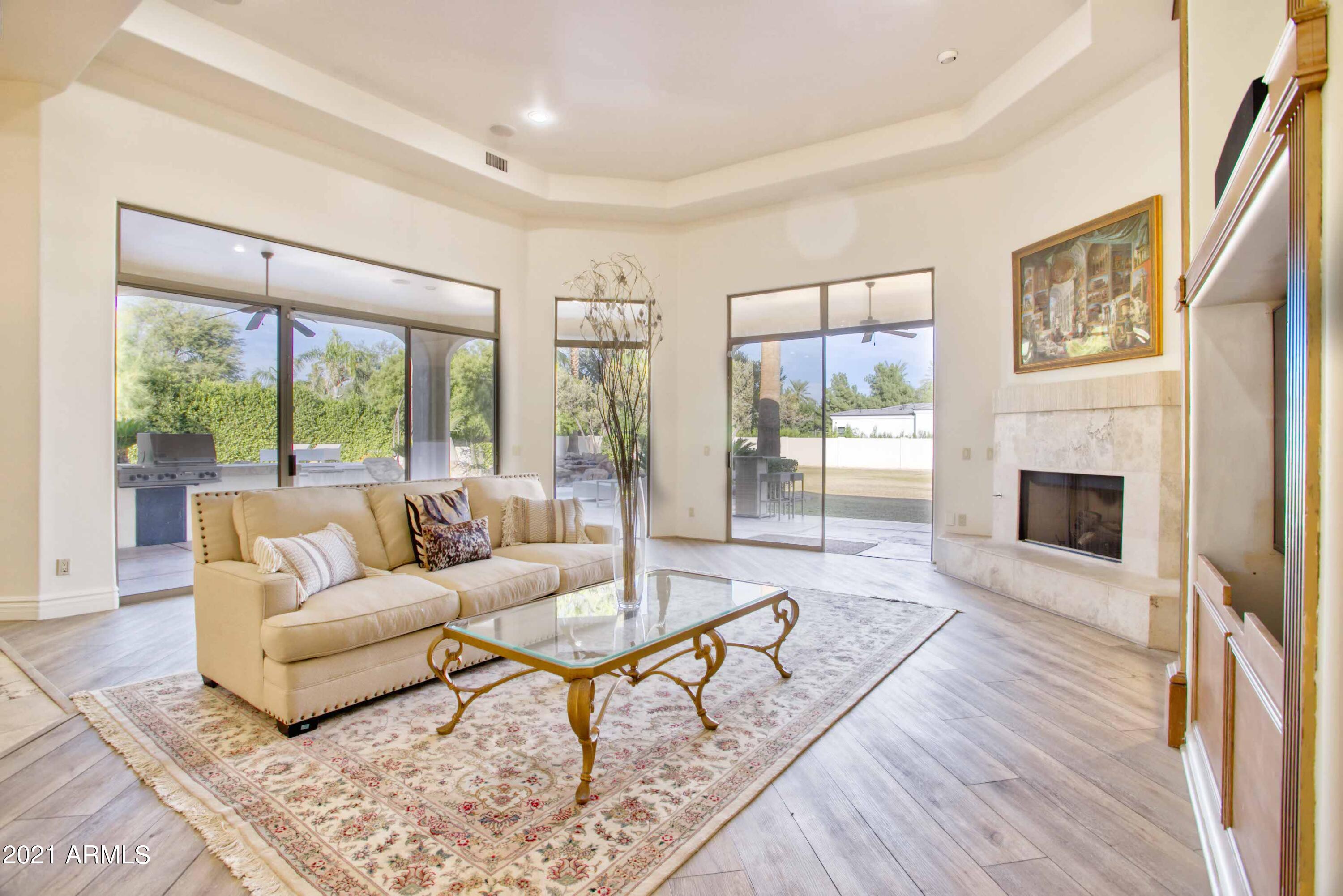 Paradise Valley - Residential
